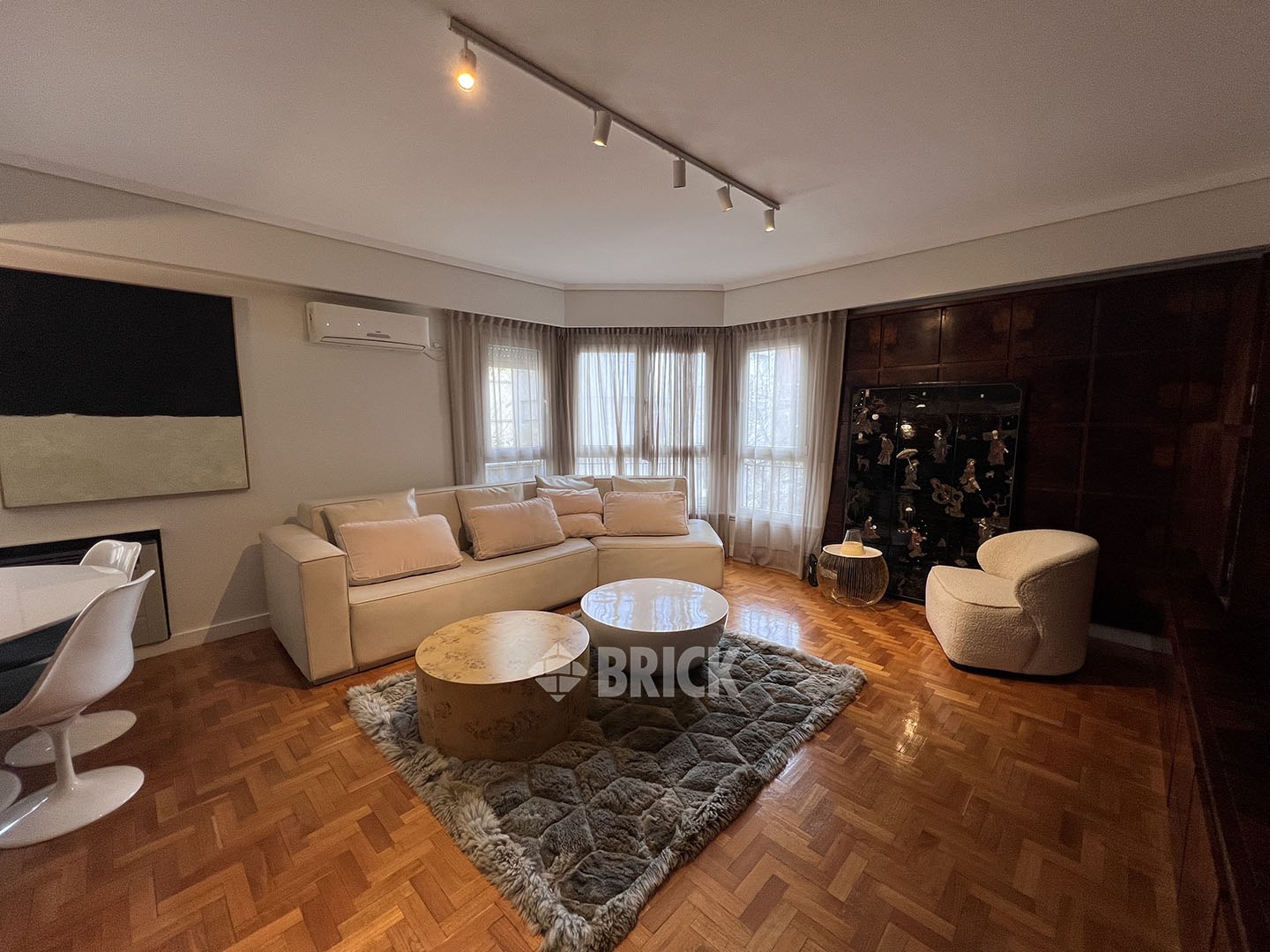 MONTAÑESES al 1800 Piso 3 1