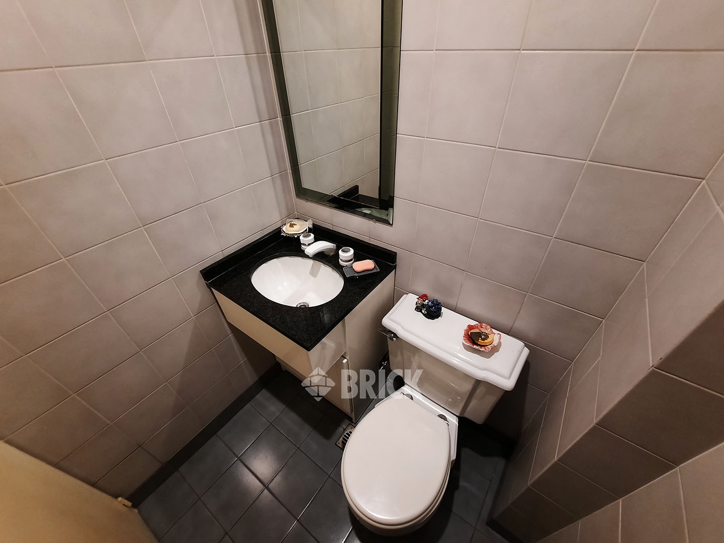 RIVERA, PEDRO IGNACIO al 2600 Piso 3° Y 4° 8