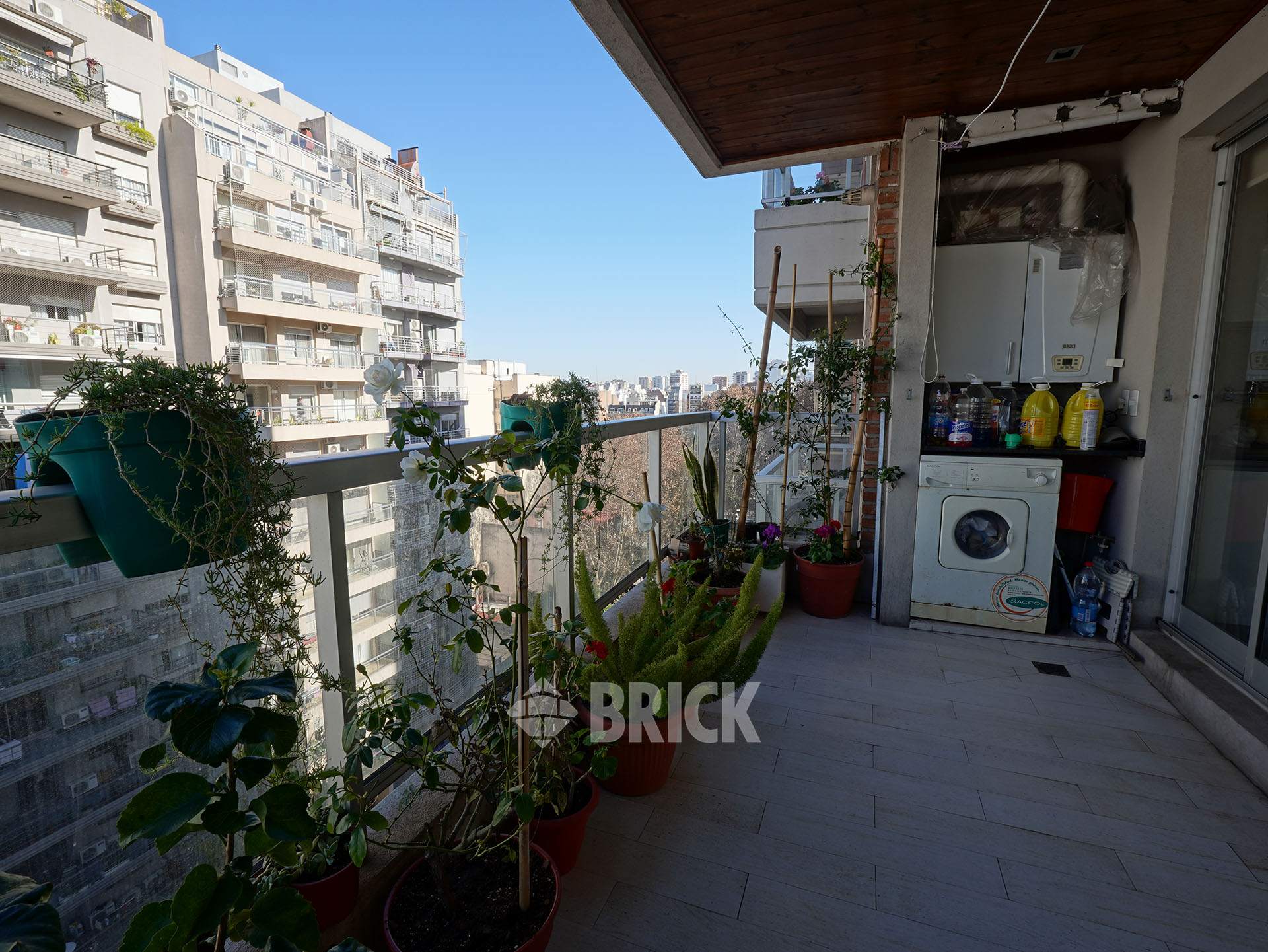 AVELLANEDA, AV. al 1700 Piso 8 25