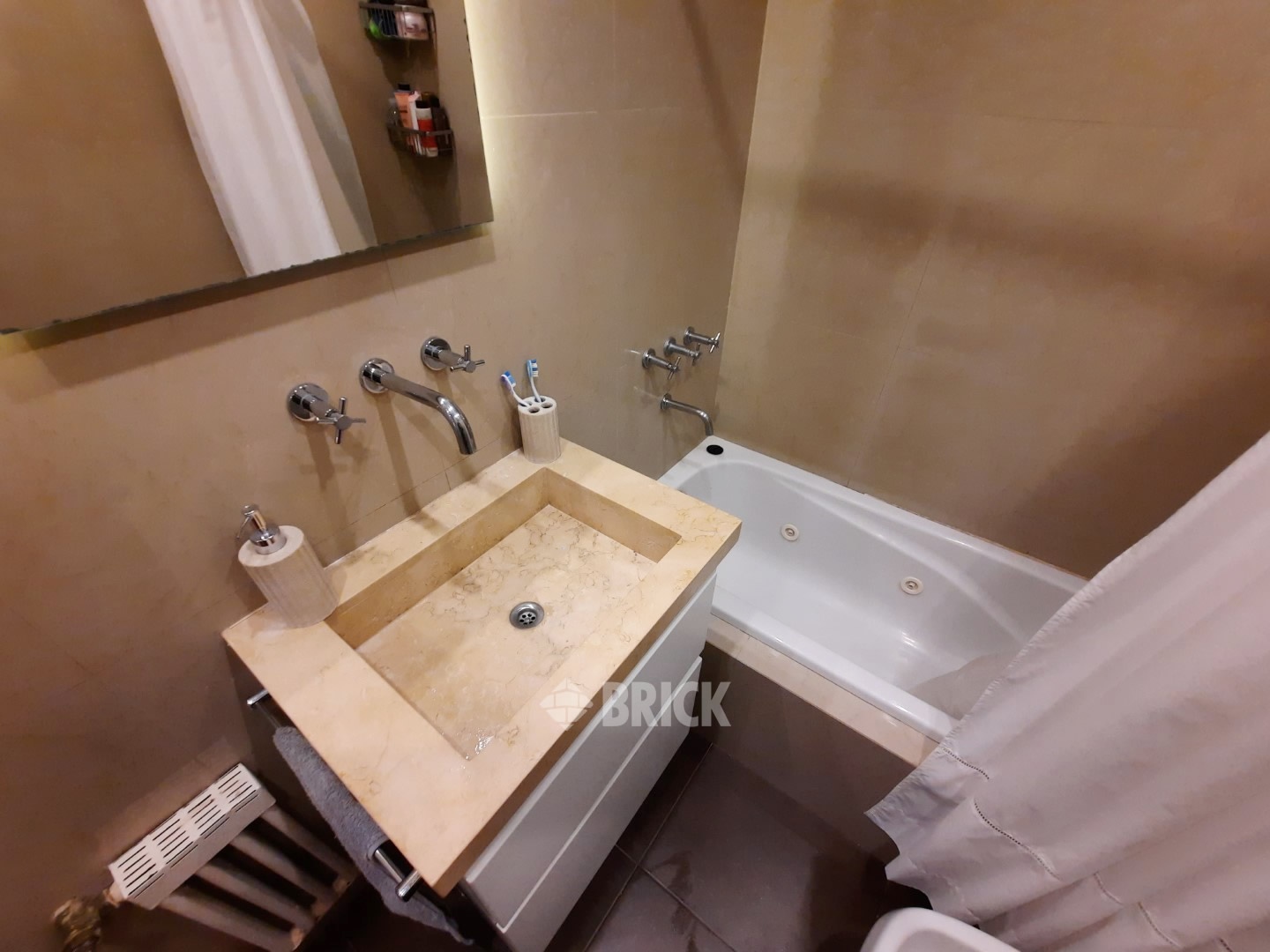 LA PAMPA al 2000 Piso 15 19