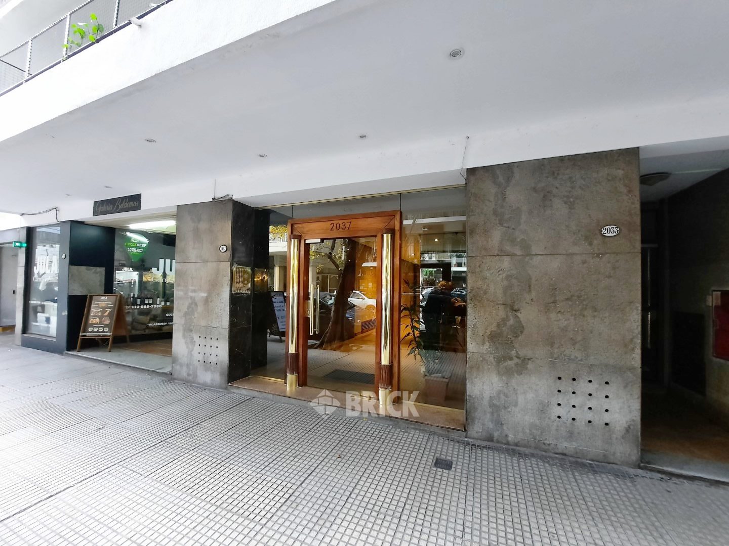 LA PAMPA al 2000 Piso 15 34