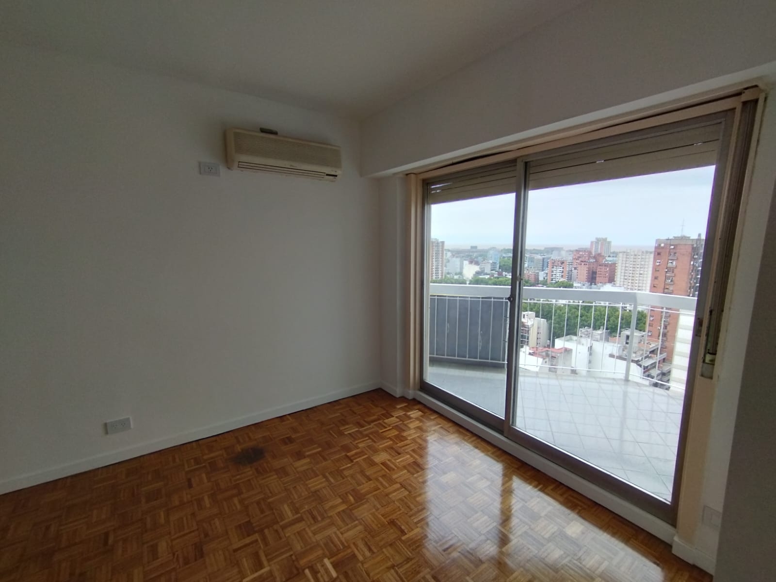 O'HIGGINS al 2100 Piso 20 1