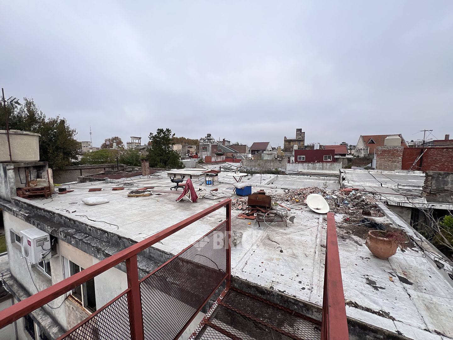 FERNANDEZ MORENO al 3700 Piso 1° 23