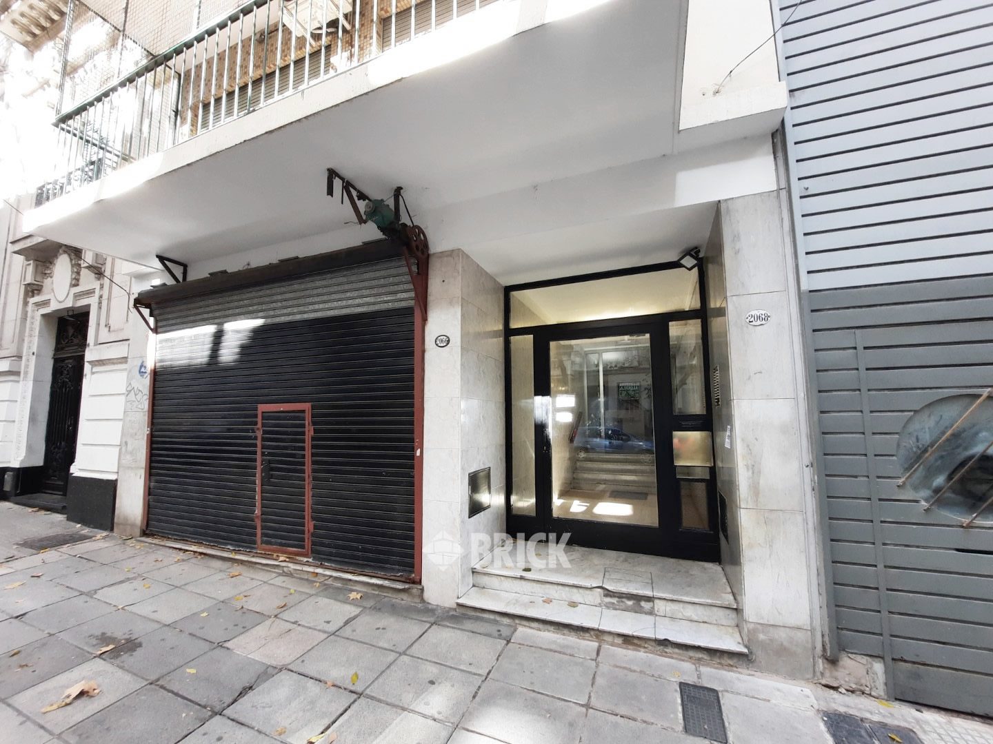 SARMIENTO al 2000 Piso 5 25