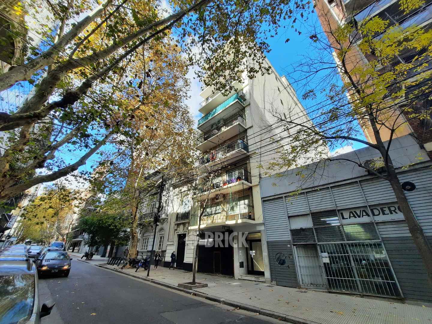 SARMIENTO al 2000 Piso 5 27