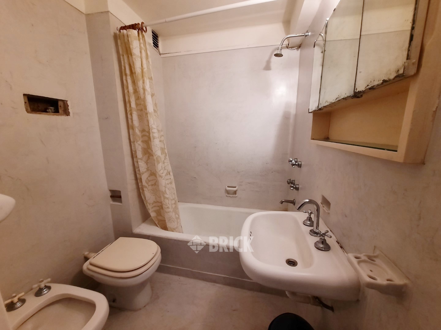 ALVEAR, MARCELO T. DE al 900 Piso 1 11