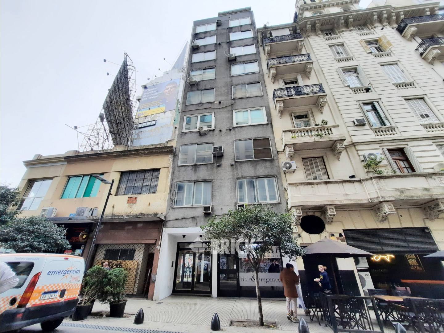 ALVEAR, MARCELO T. DE al 900 Piso 1 25