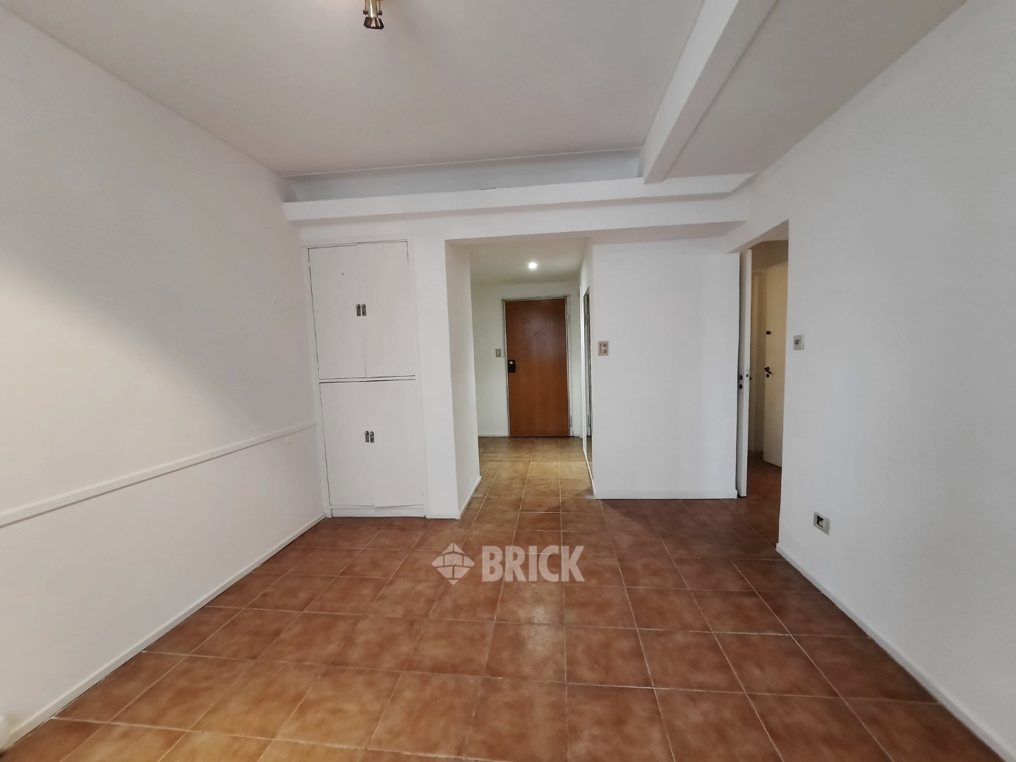 ALVEAR, MARCELO T. DE al 900 Piso 1 4