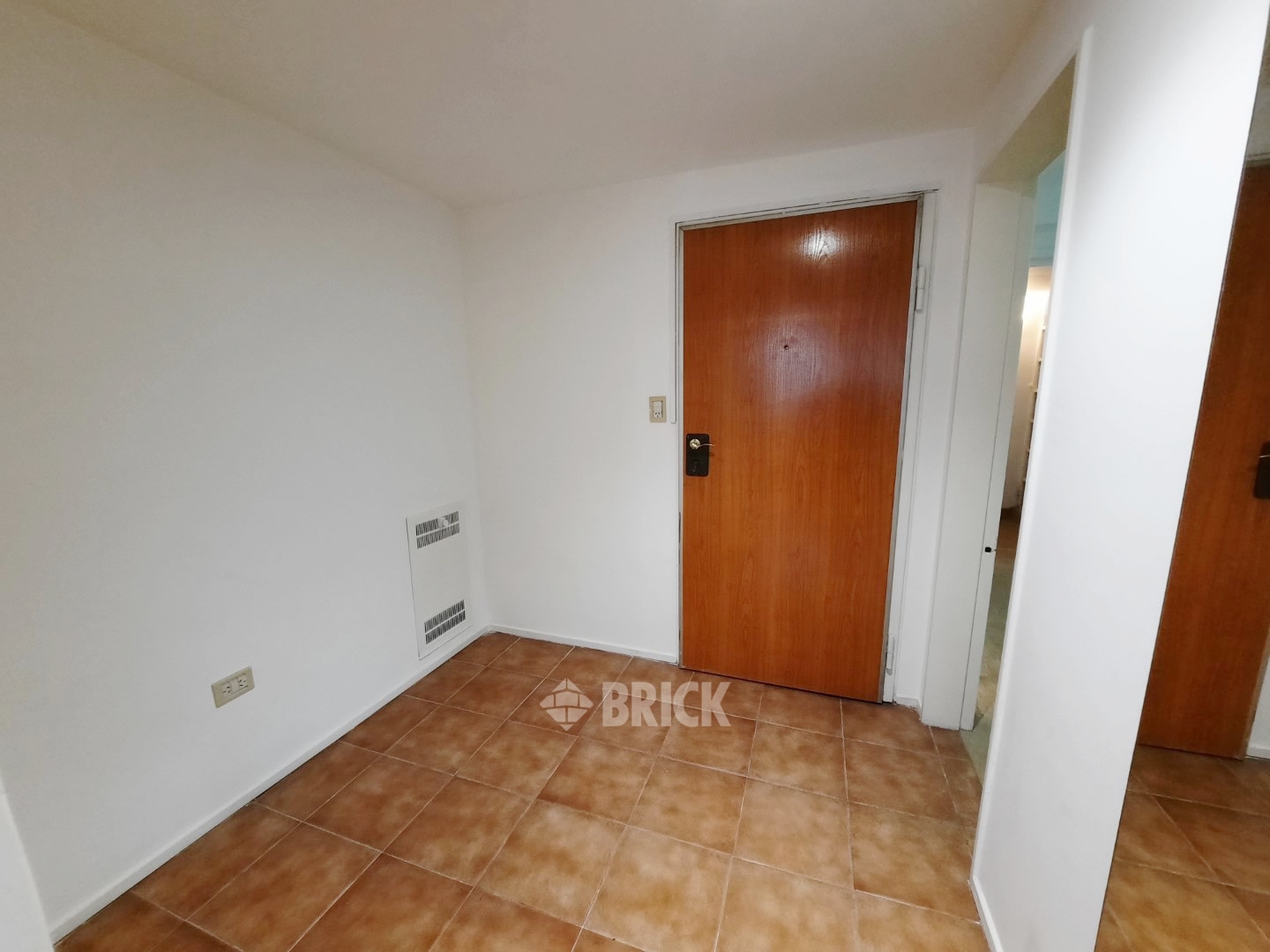 ALVEAR, MARCELO T. DE al 900 Piso 1 5