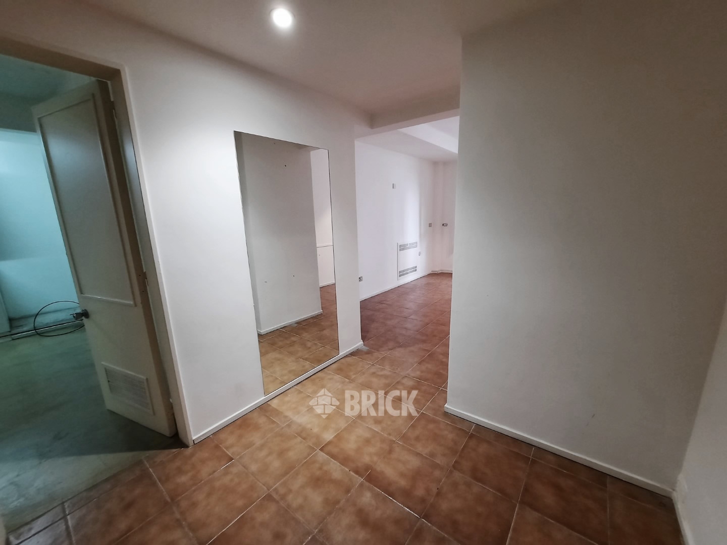 ALVEAR, MARCELO T. DE al 900 Piso 1 6