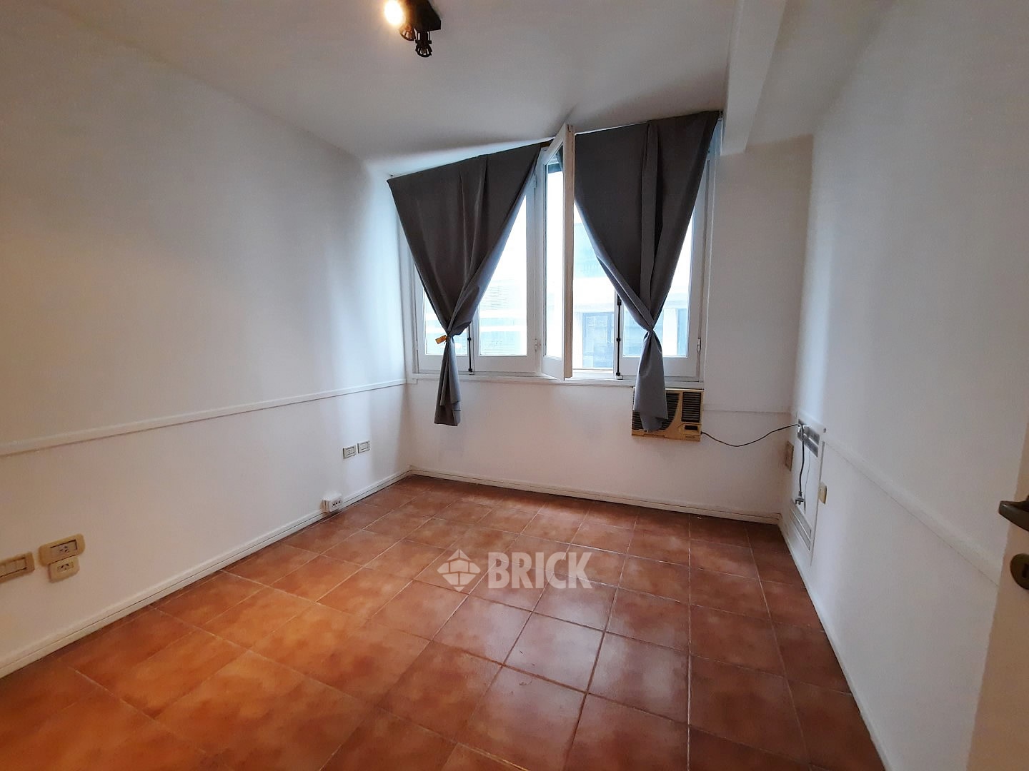 ALVEAR, MARCELO T. DE al 900 Piso 1 9