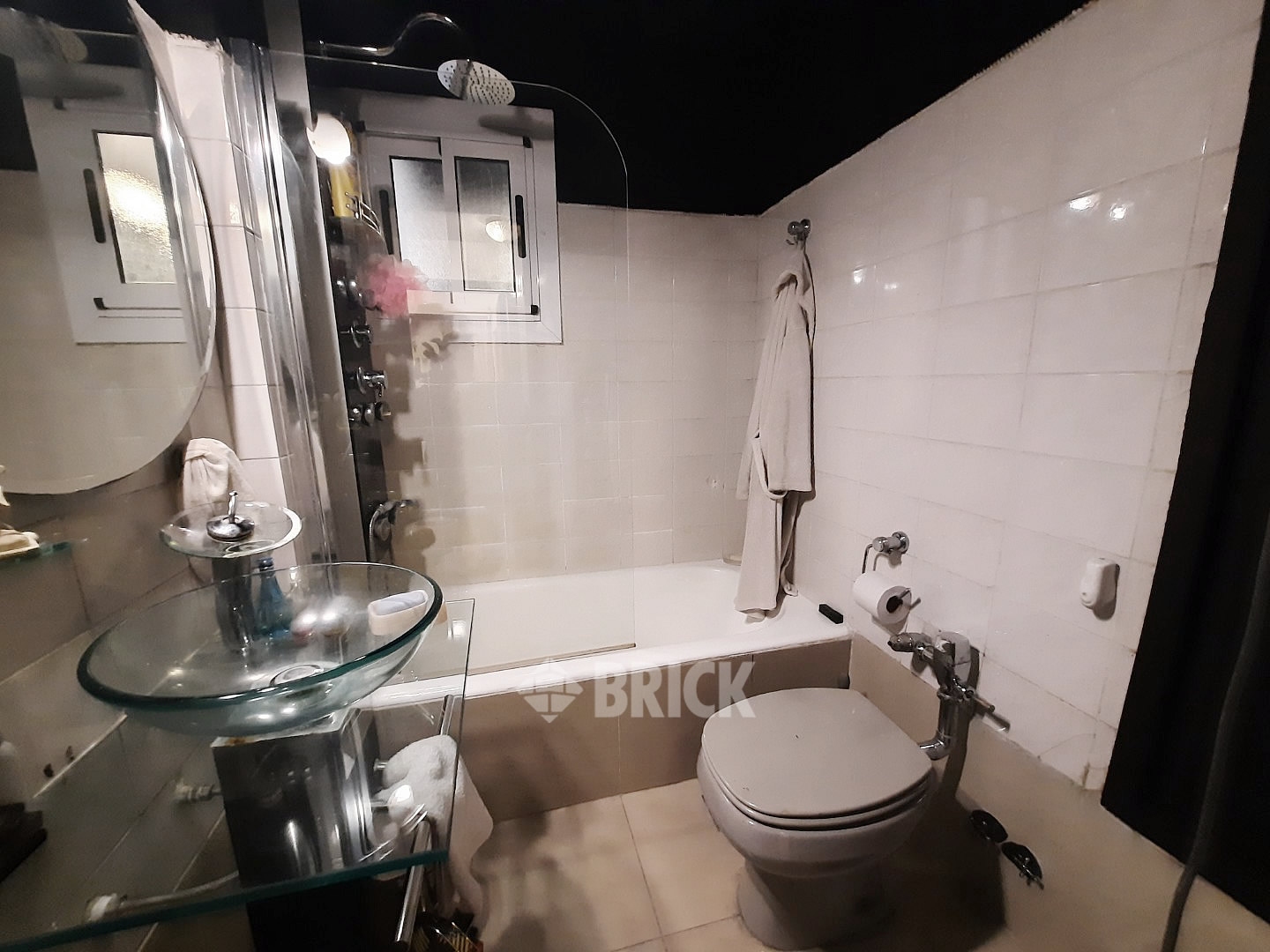 LAS HERAS, AV. al 2600 Piso 1 19