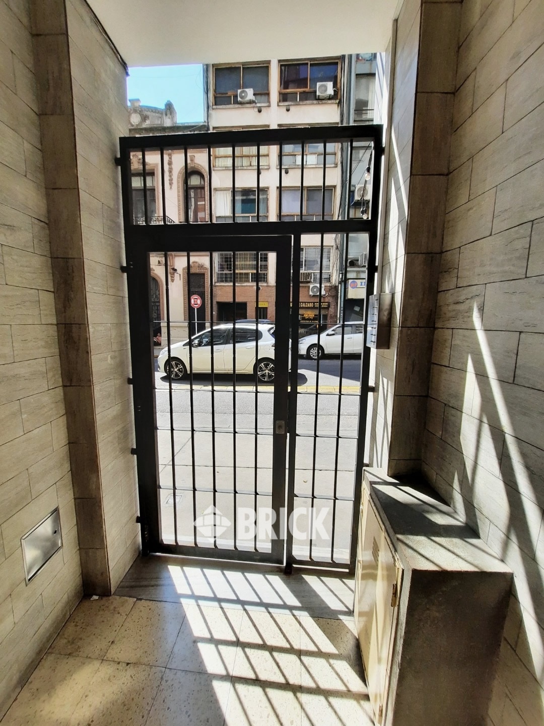 TUCUMAN al 2100 Piso 4 28