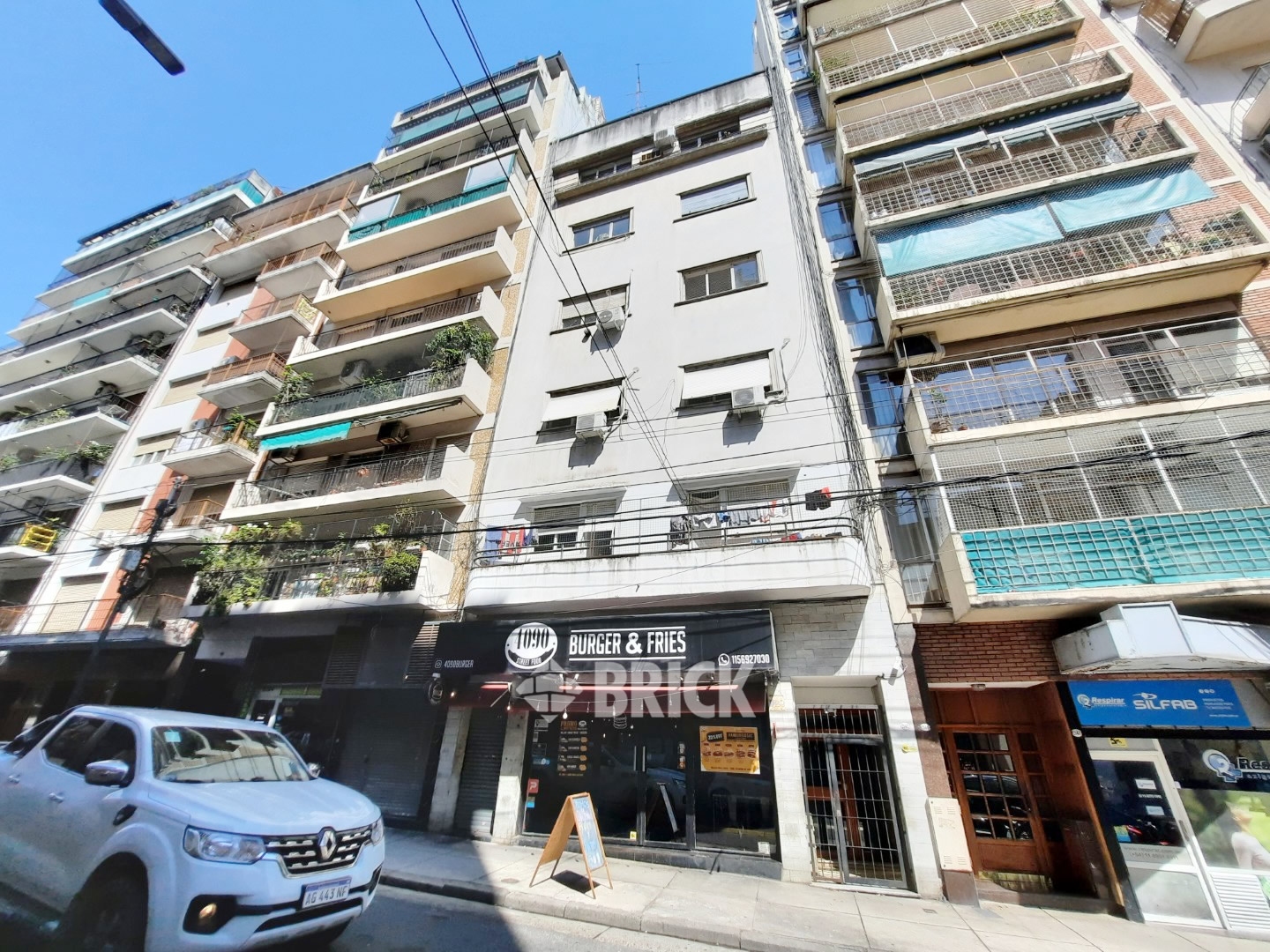 TUCUMAN al 2100 Piso 4 30