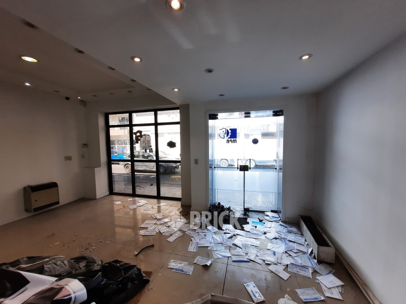 CALVO, CARLOS al 1100 4