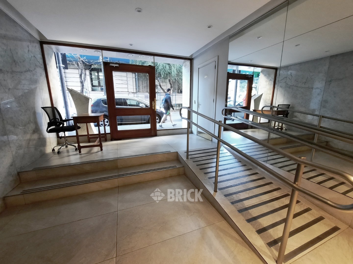 ALVEAR, MARCELO T. DE al 1800 Piso 1 26