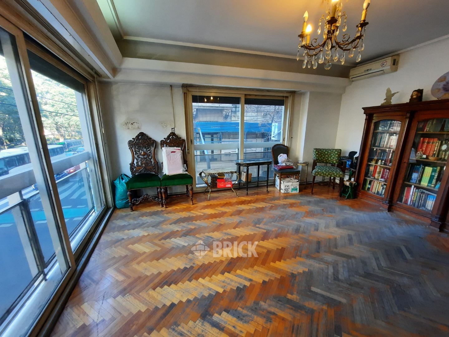 ALVEAR, MARCELO T. DE al 1800 Piso 1 5
