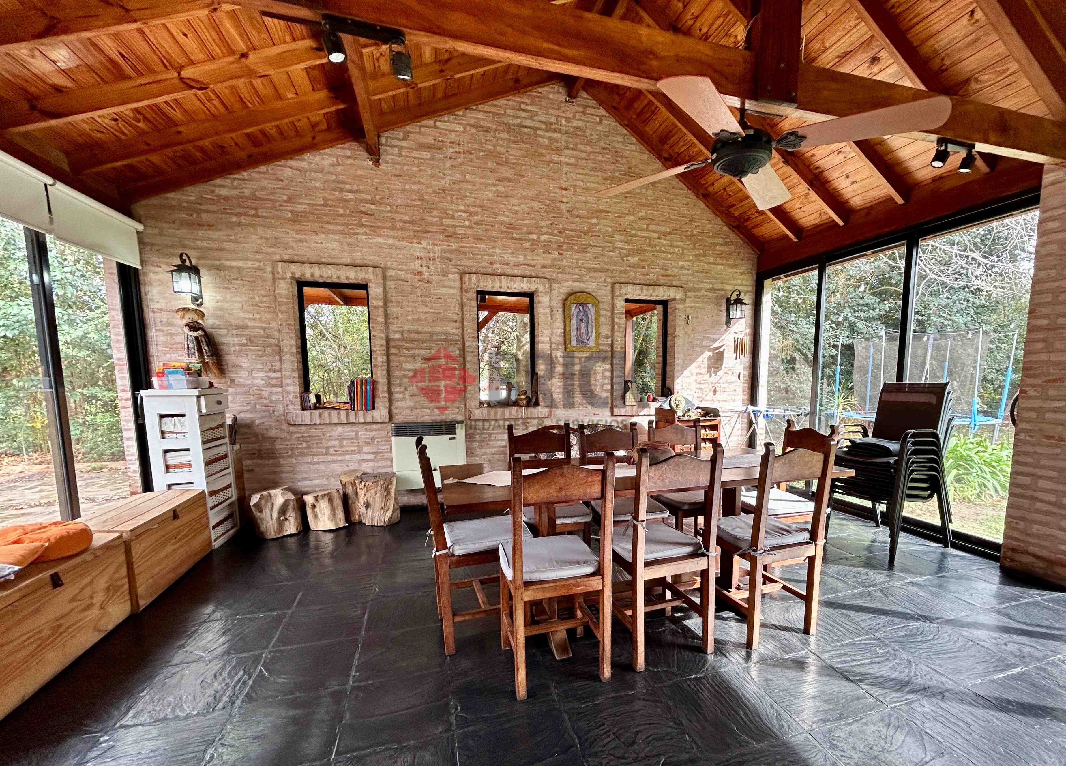 GOLFERS COUNTRY CLUB 7