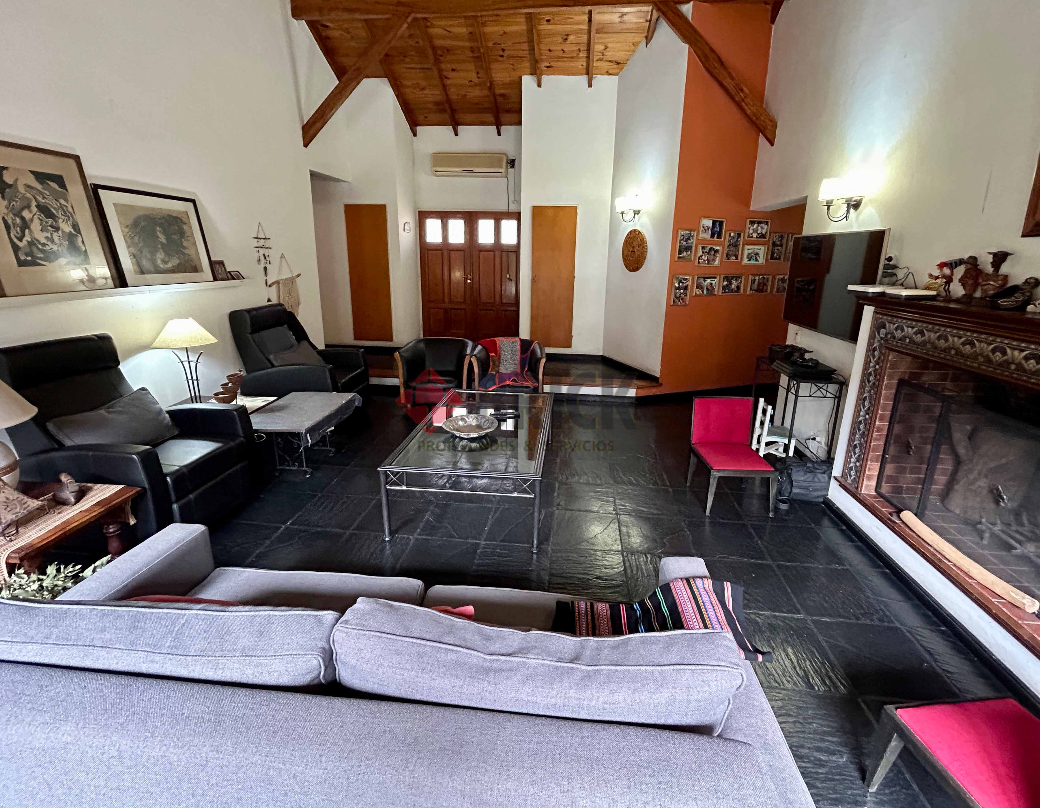 GOLFERS COUNTRY CLUB 3