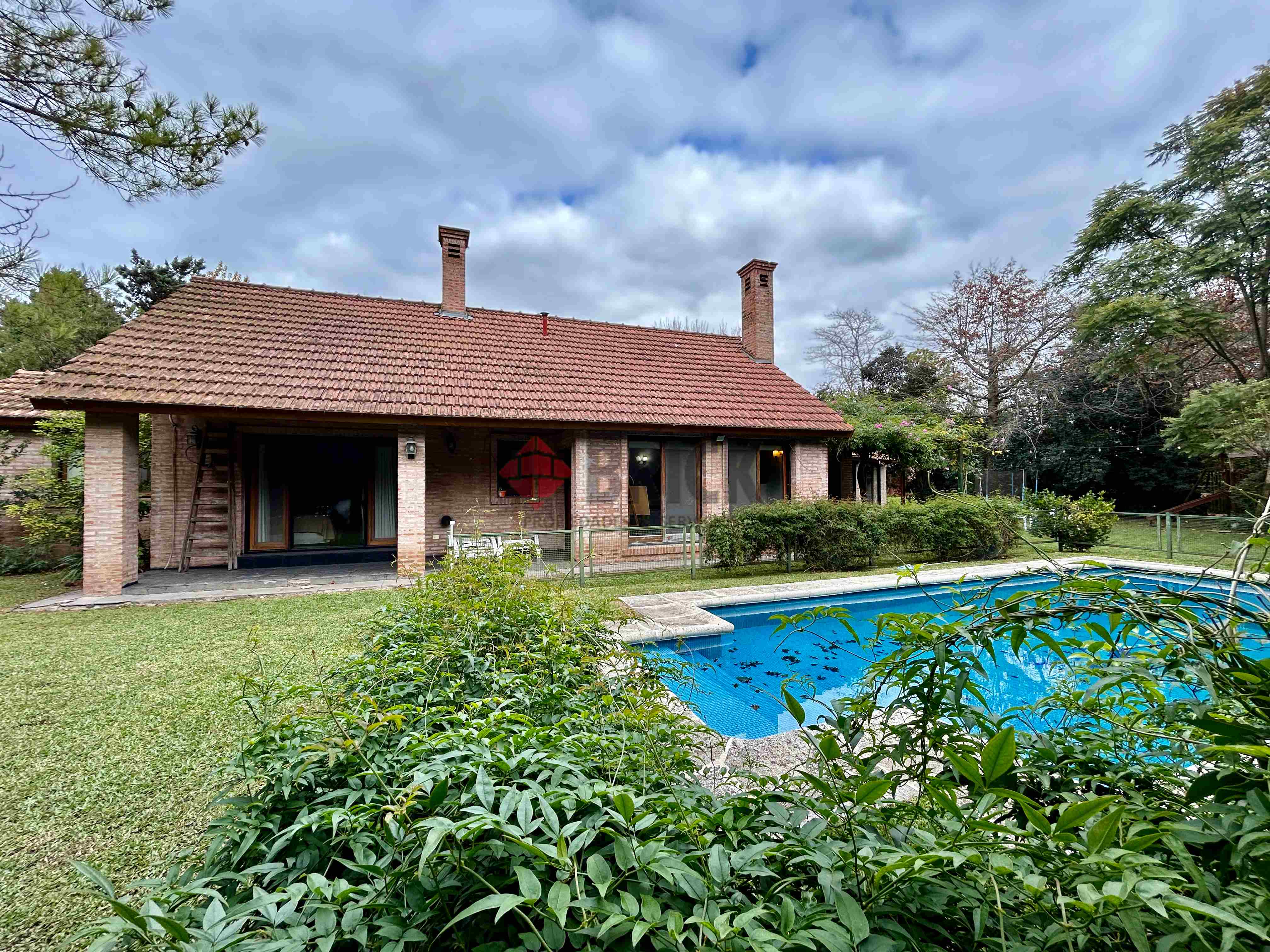 GOLFERS COUNTRY CLUB 26