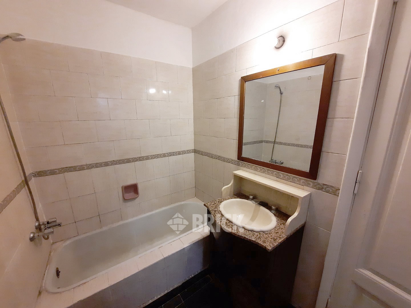 ARRIOLA al 0 Piso PB 10