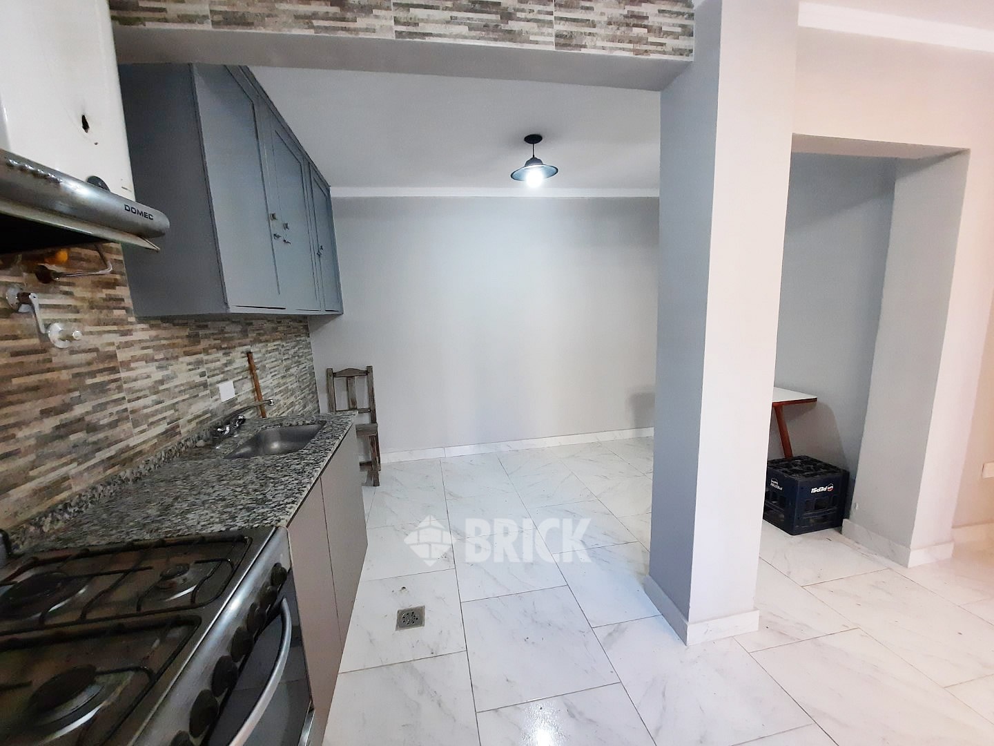 ARRIOLA al 0 Piso PB 18