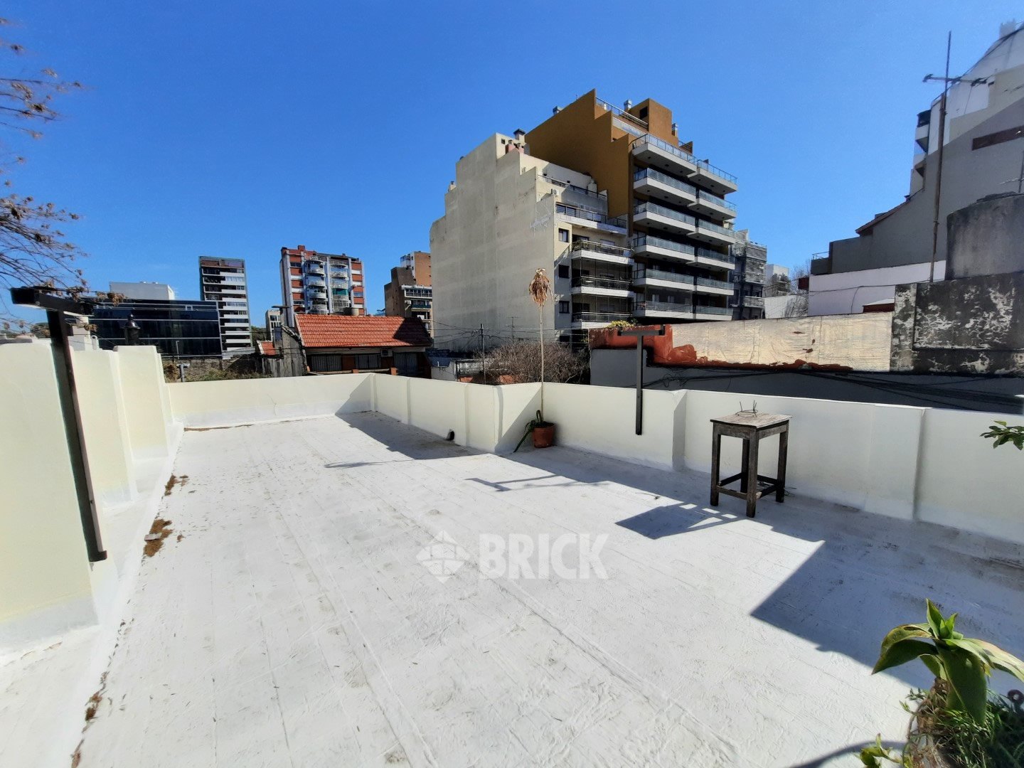 ARRIOLA al 0 Piso PB 23