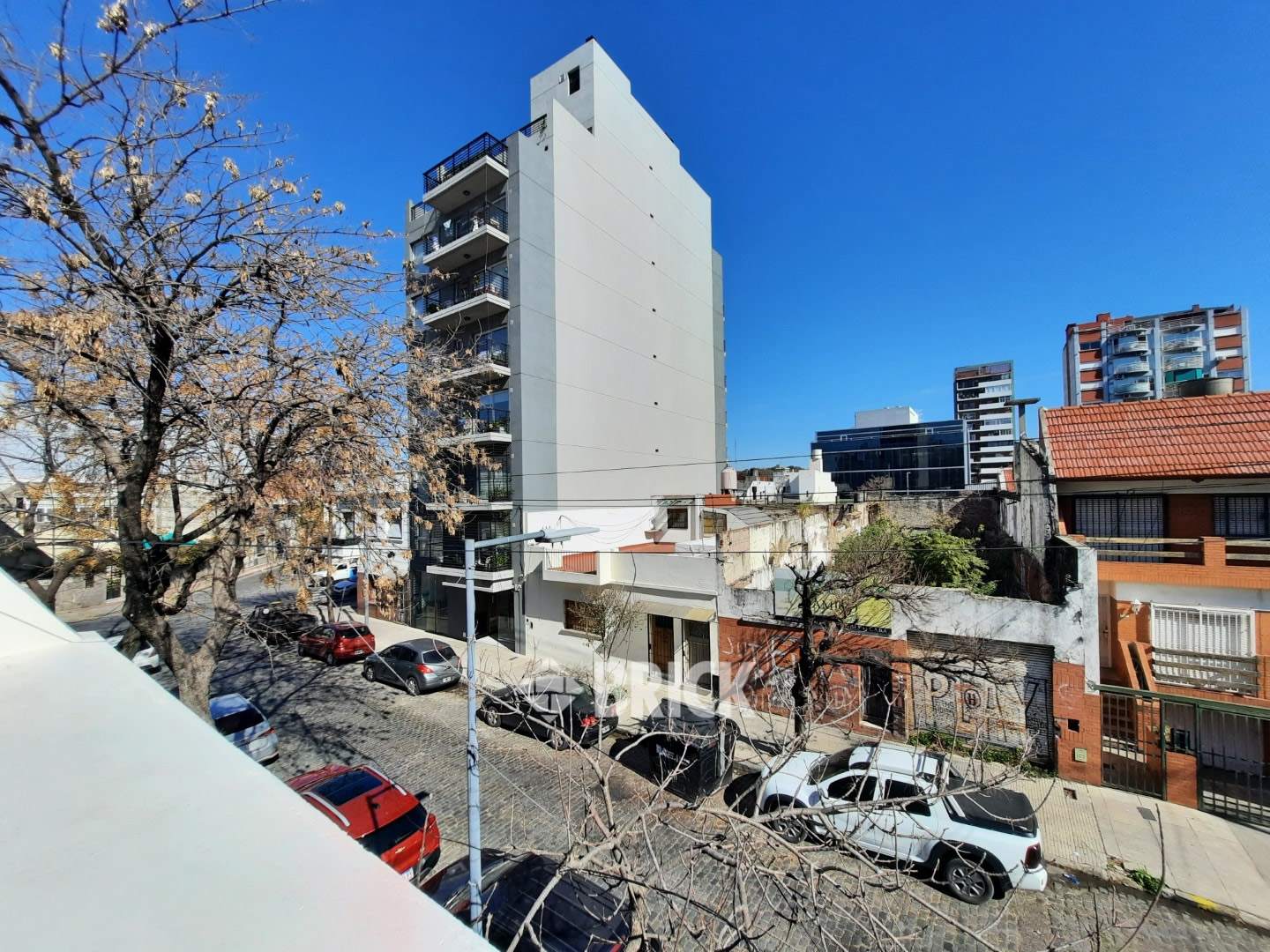 ARRIOLA al 0 Piso PB 25