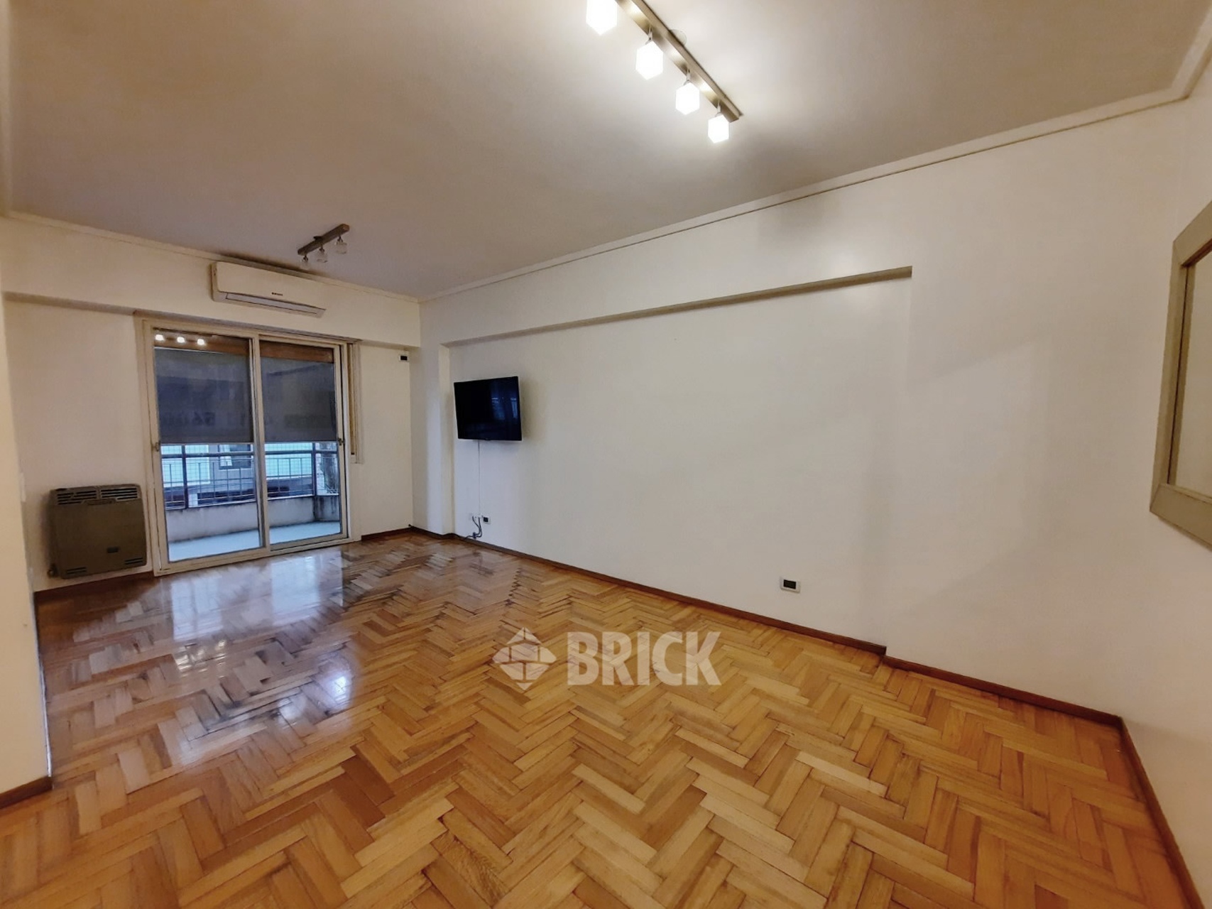 GURRUCHAGA al 2100 Piso 2 1