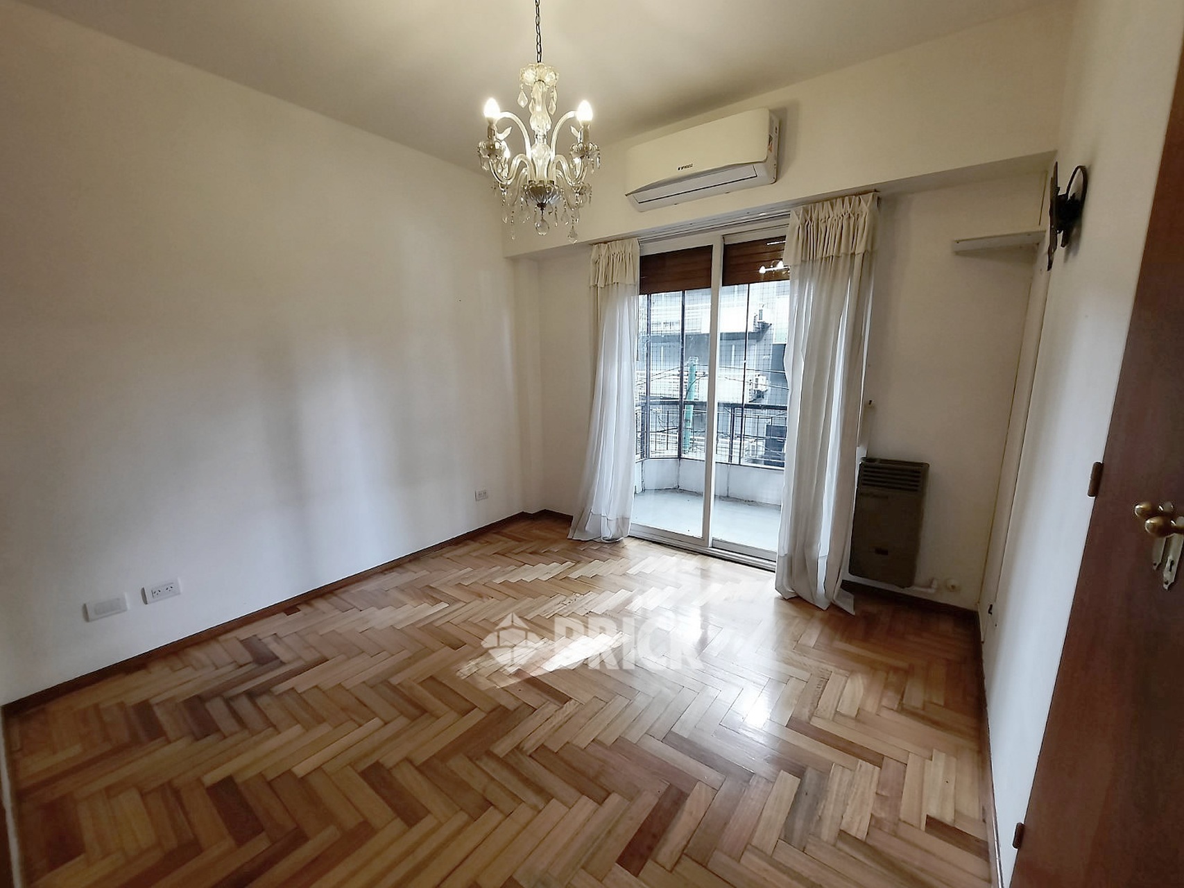 GURRUCHAGA al 2100 Piso 2 11