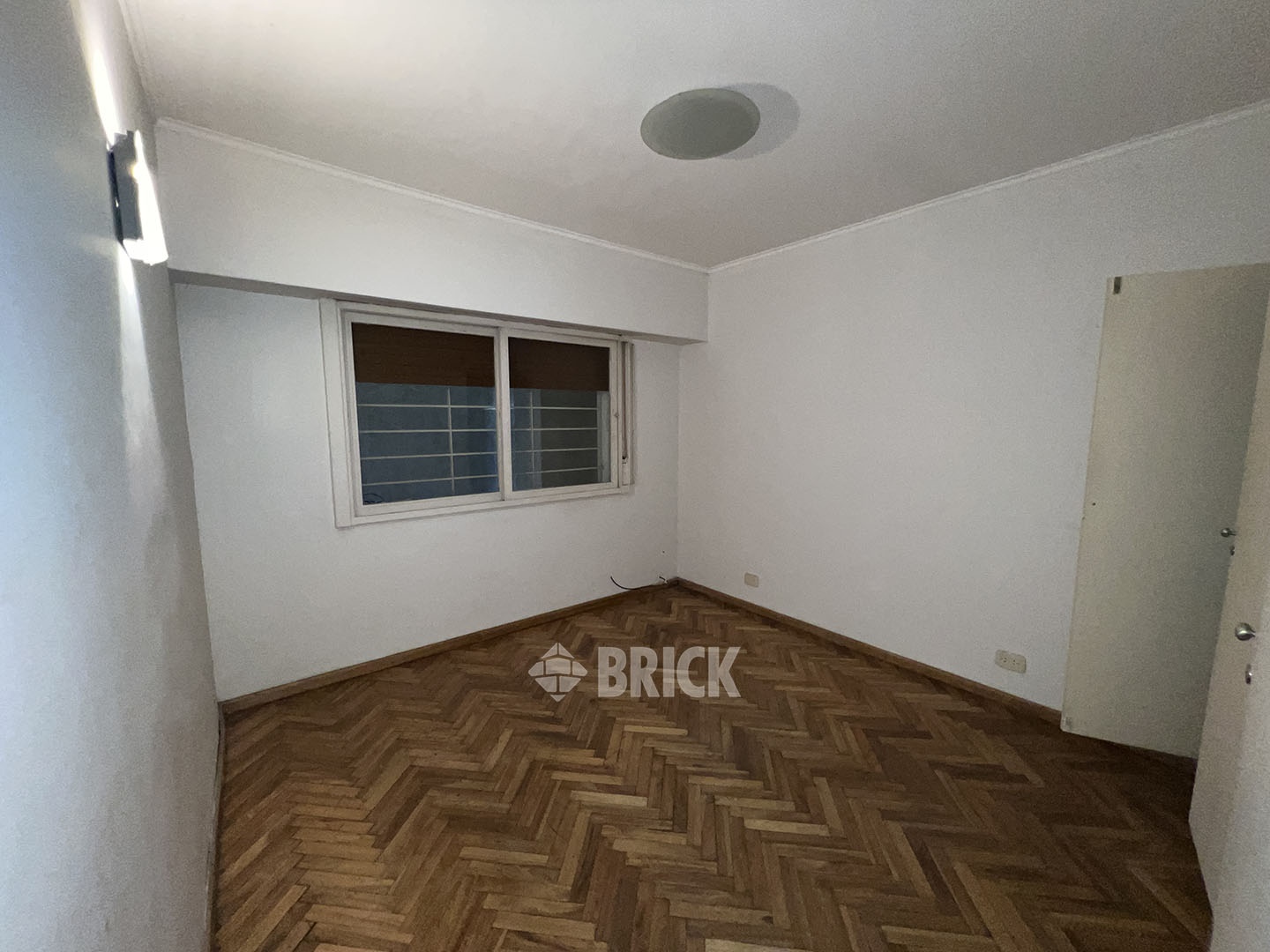 TUCUMAN al 2200 Piso 2 12