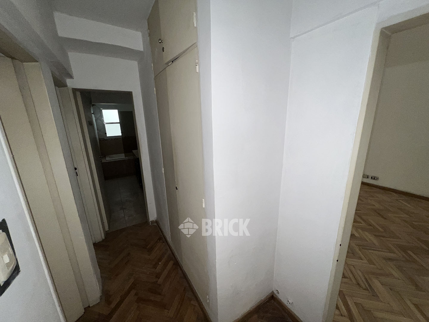 TUCUMAN al 2200 Piso 2 5