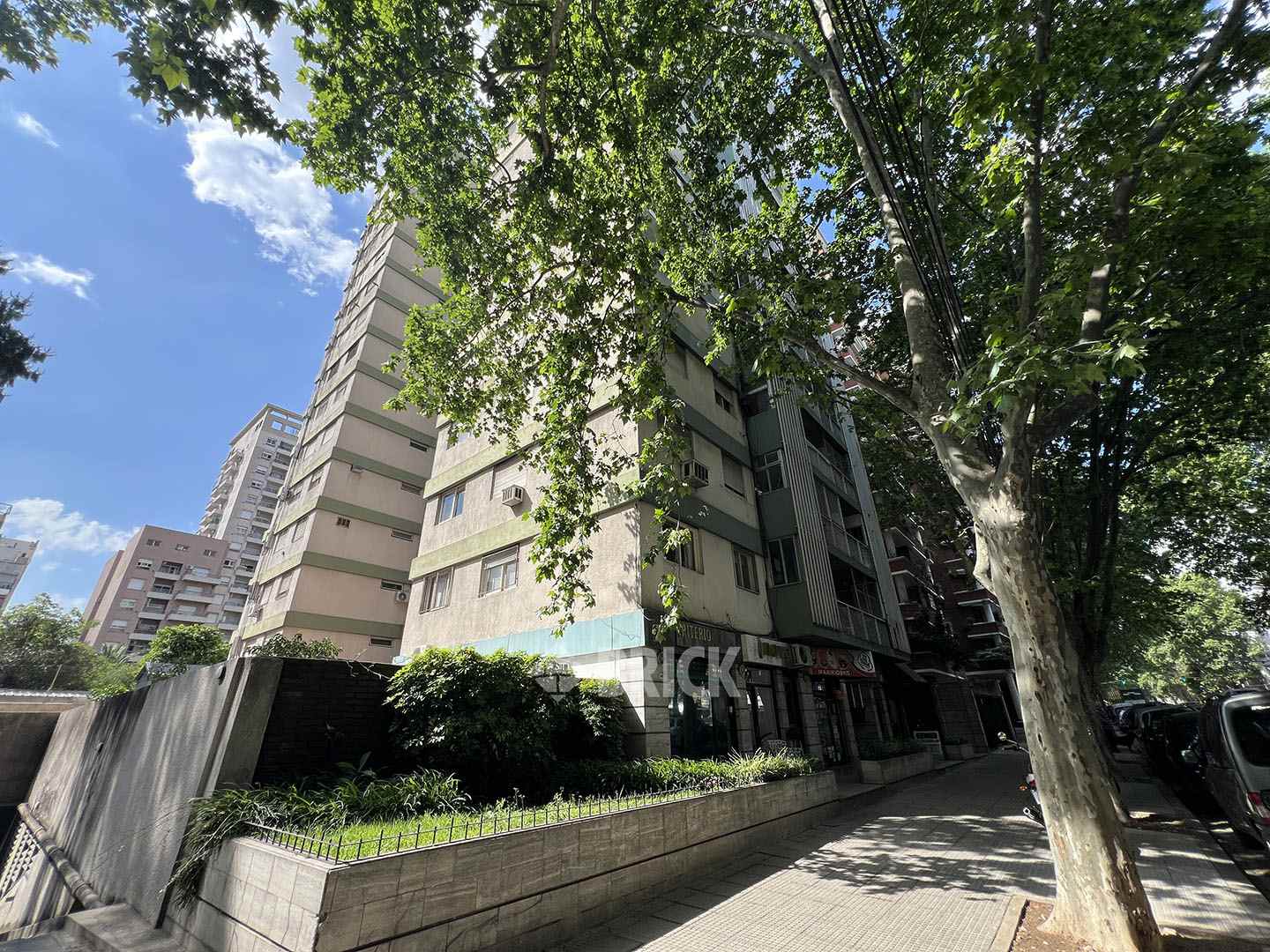 AVELLANEDA, AV. al 1800 Piso 5 13