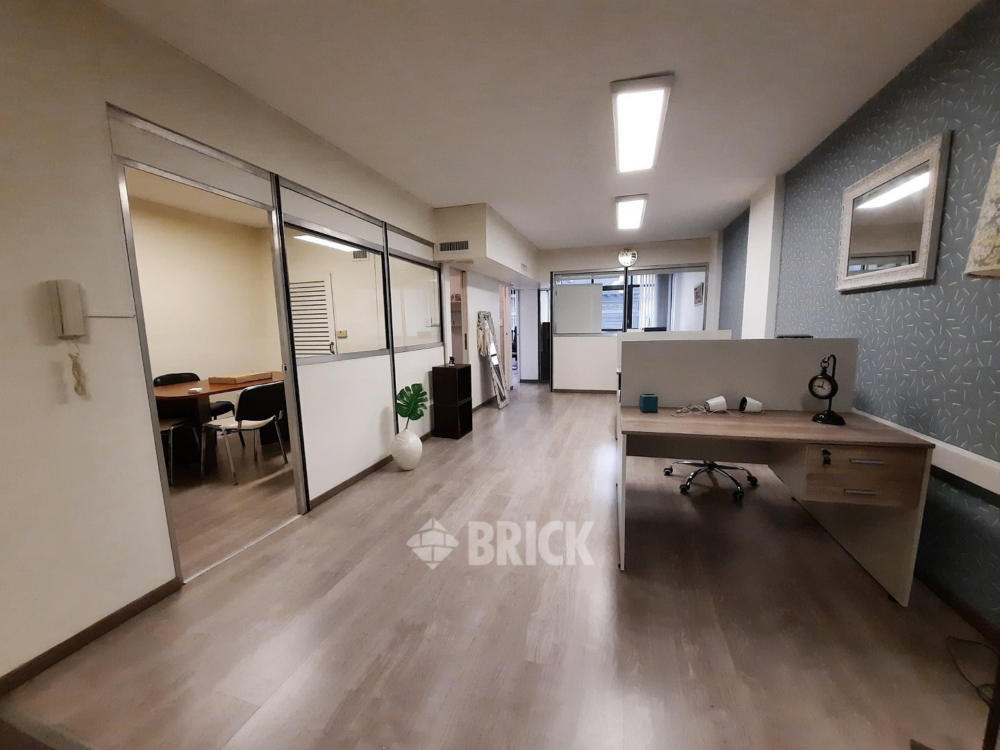 SARMIENTO al 1400 Piso 4 3