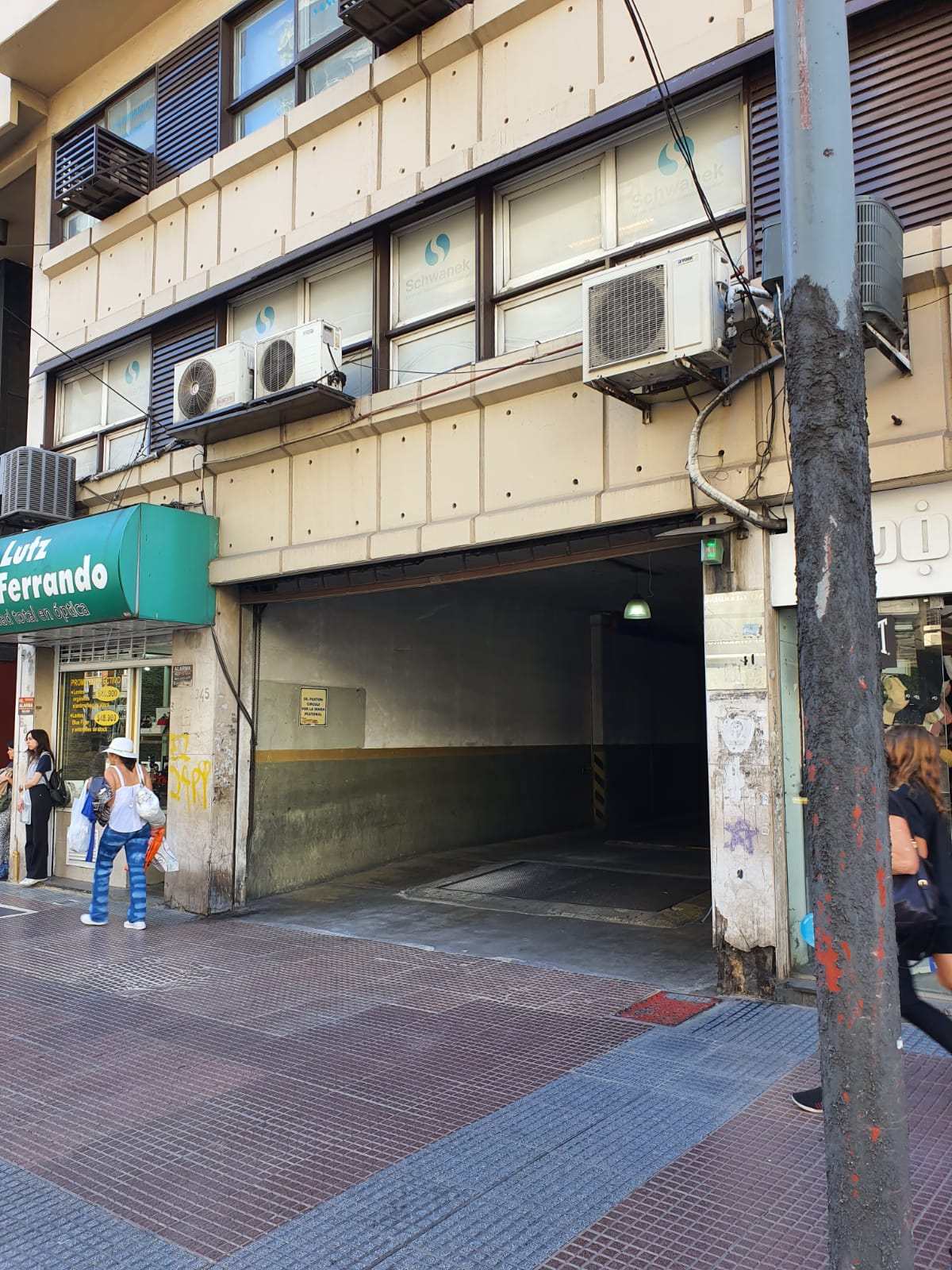 RIVADAVIA, AV. al 6300 Piso 1° Sub. 12