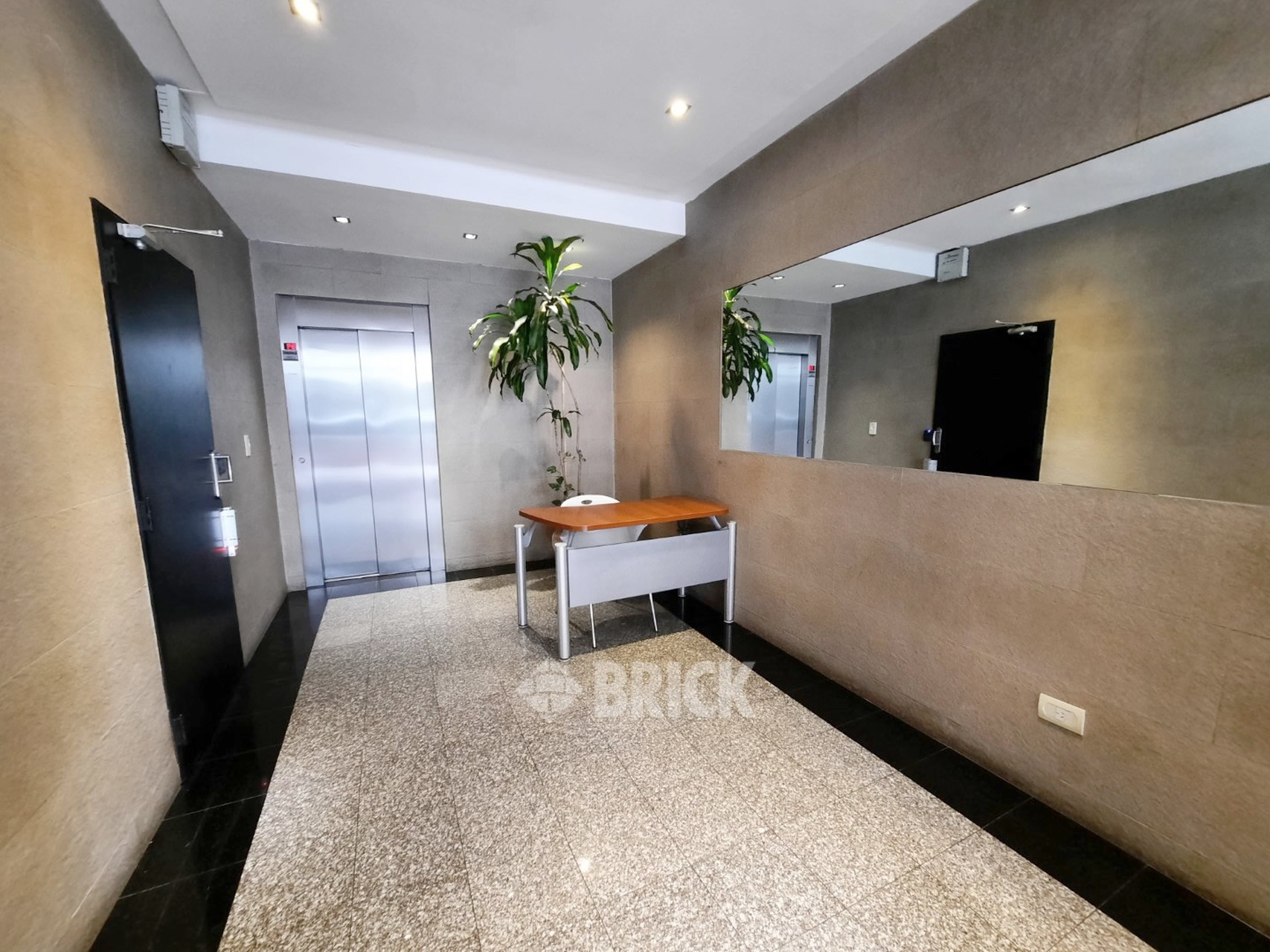 LORETO, VIRREY al 2400 Piso 1 27