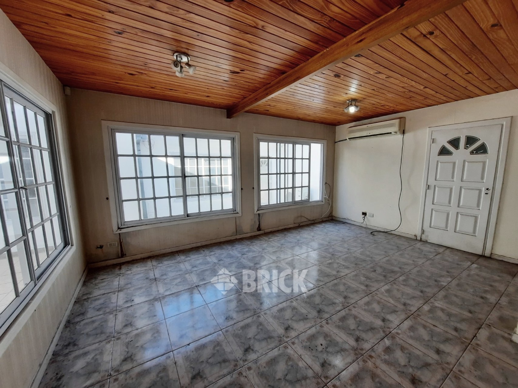 CALVO, CARLOS al 1100 31