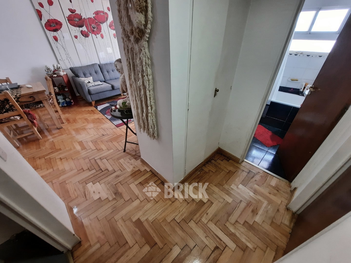 GOMEZ, VALENTIN al 2900 Piso 9 13