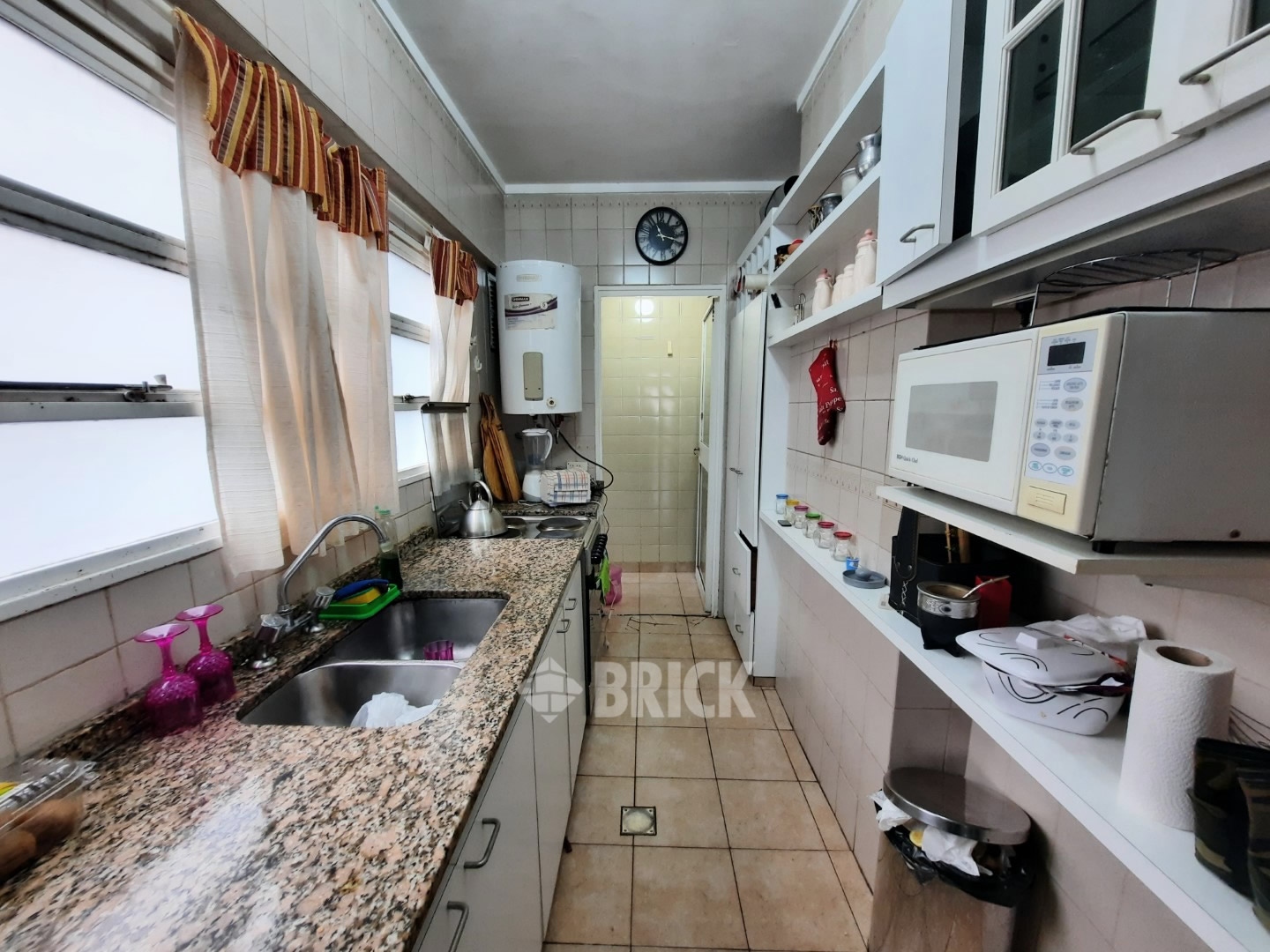 GOMEZ, VALENTIN al 2900 Piso 9 22