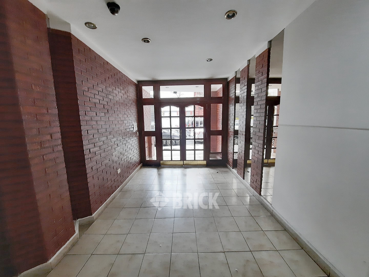 GOMEZ, VALENTIN al 2900 Piso 9 27