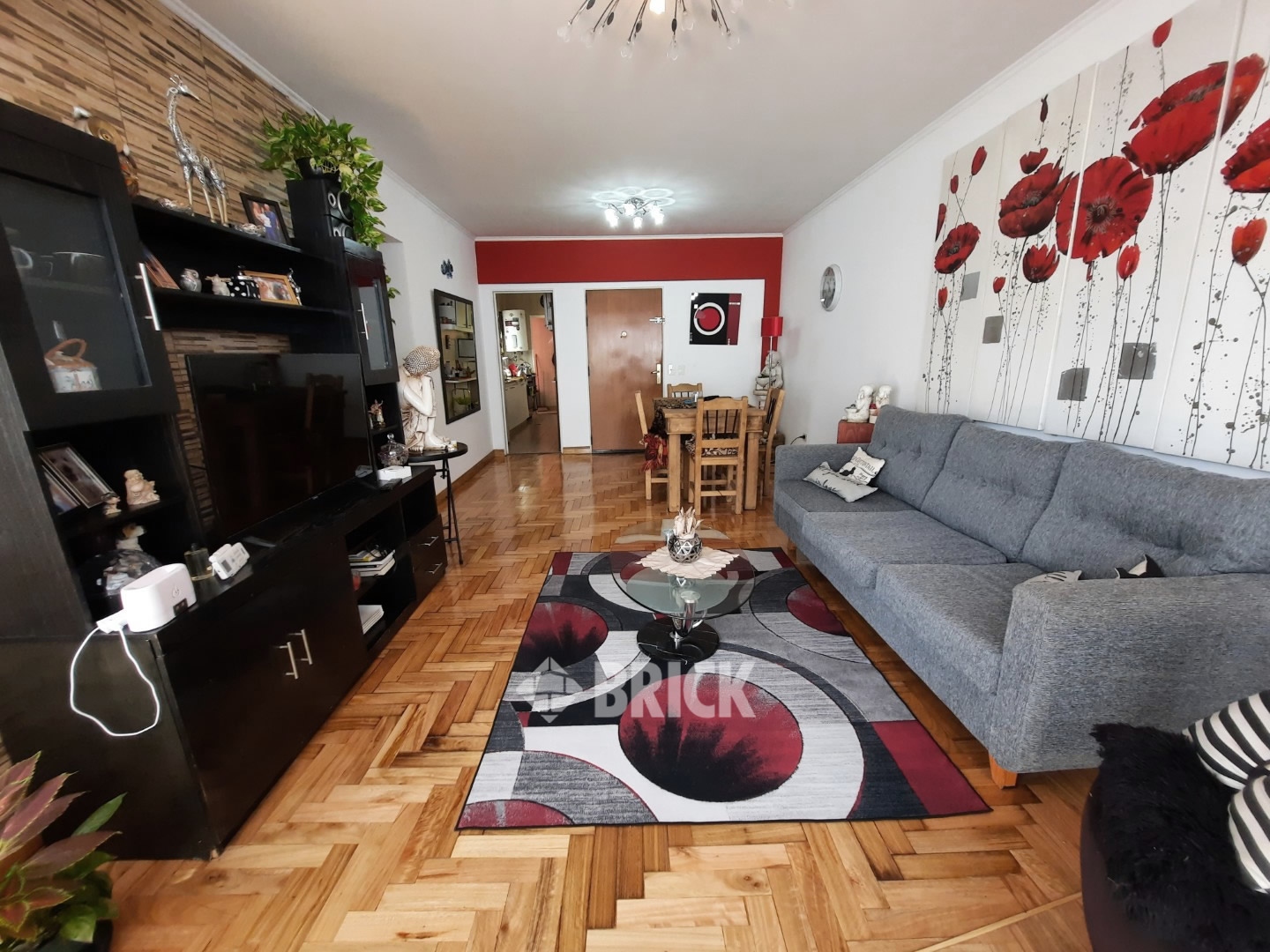 GOMEZ, VALENTIN al 2900 Piso 9 8