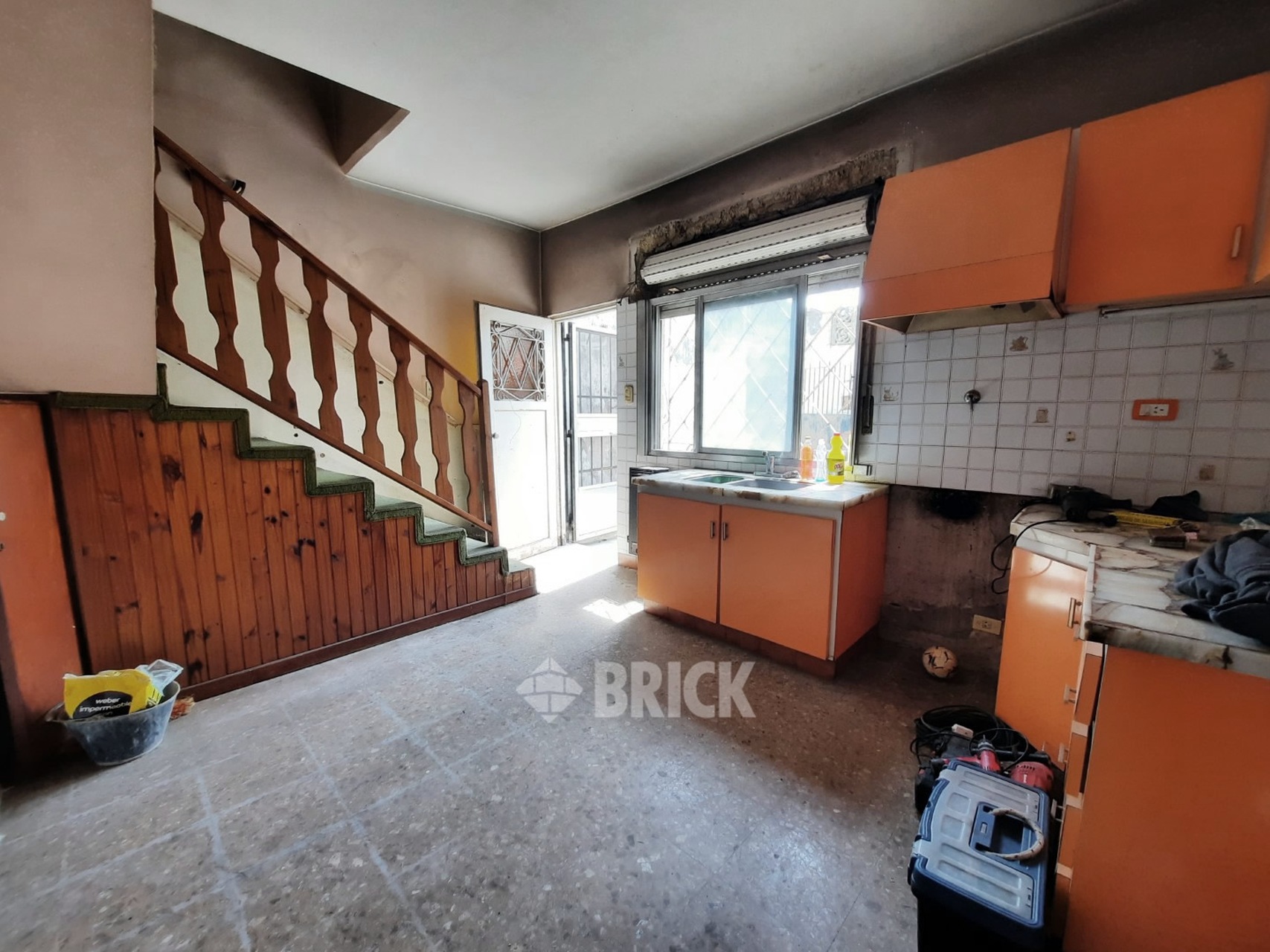 SANTA FE al 300 Piso PB 12