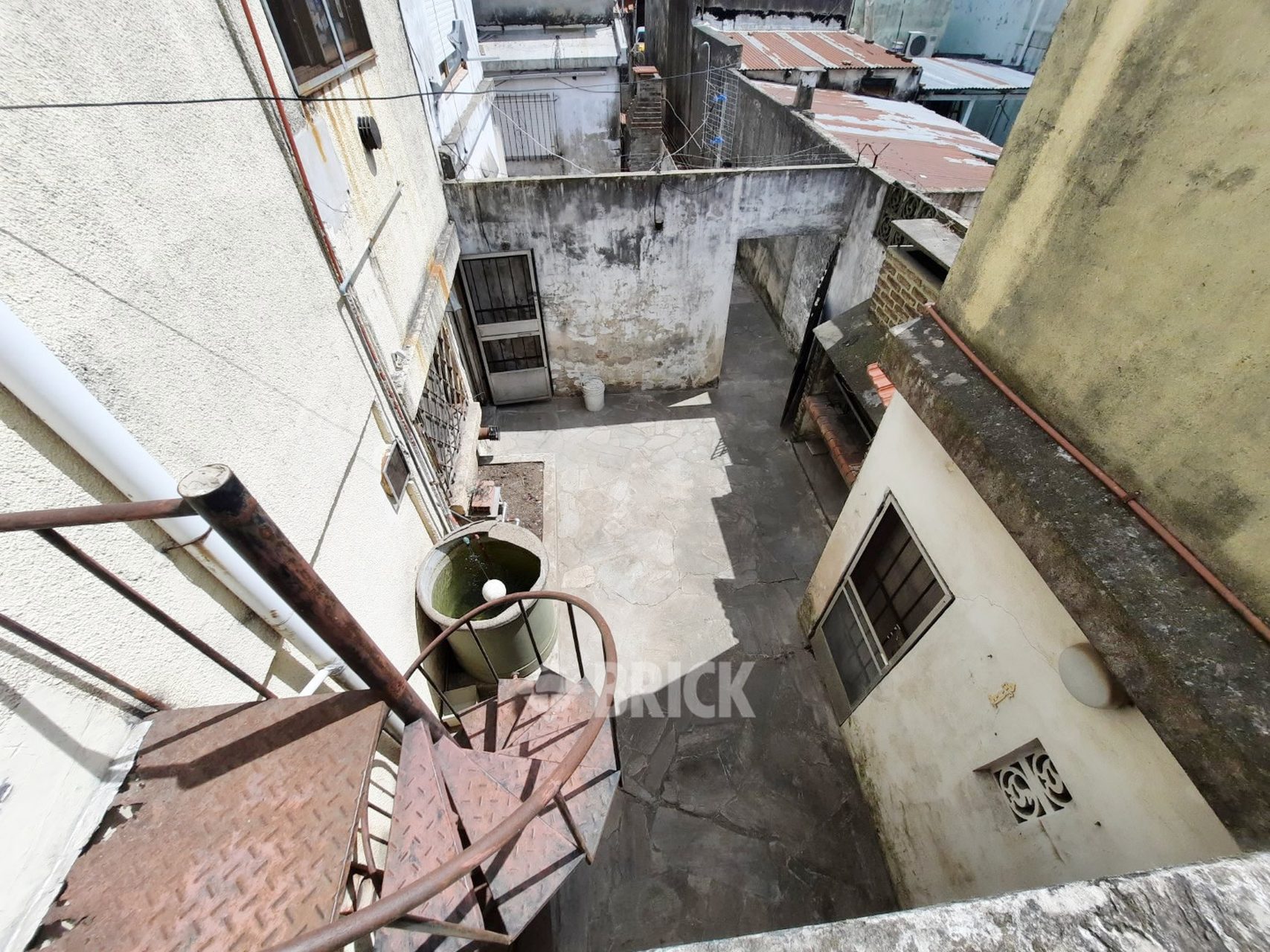 SANTA FE al 300 Piso PB 28