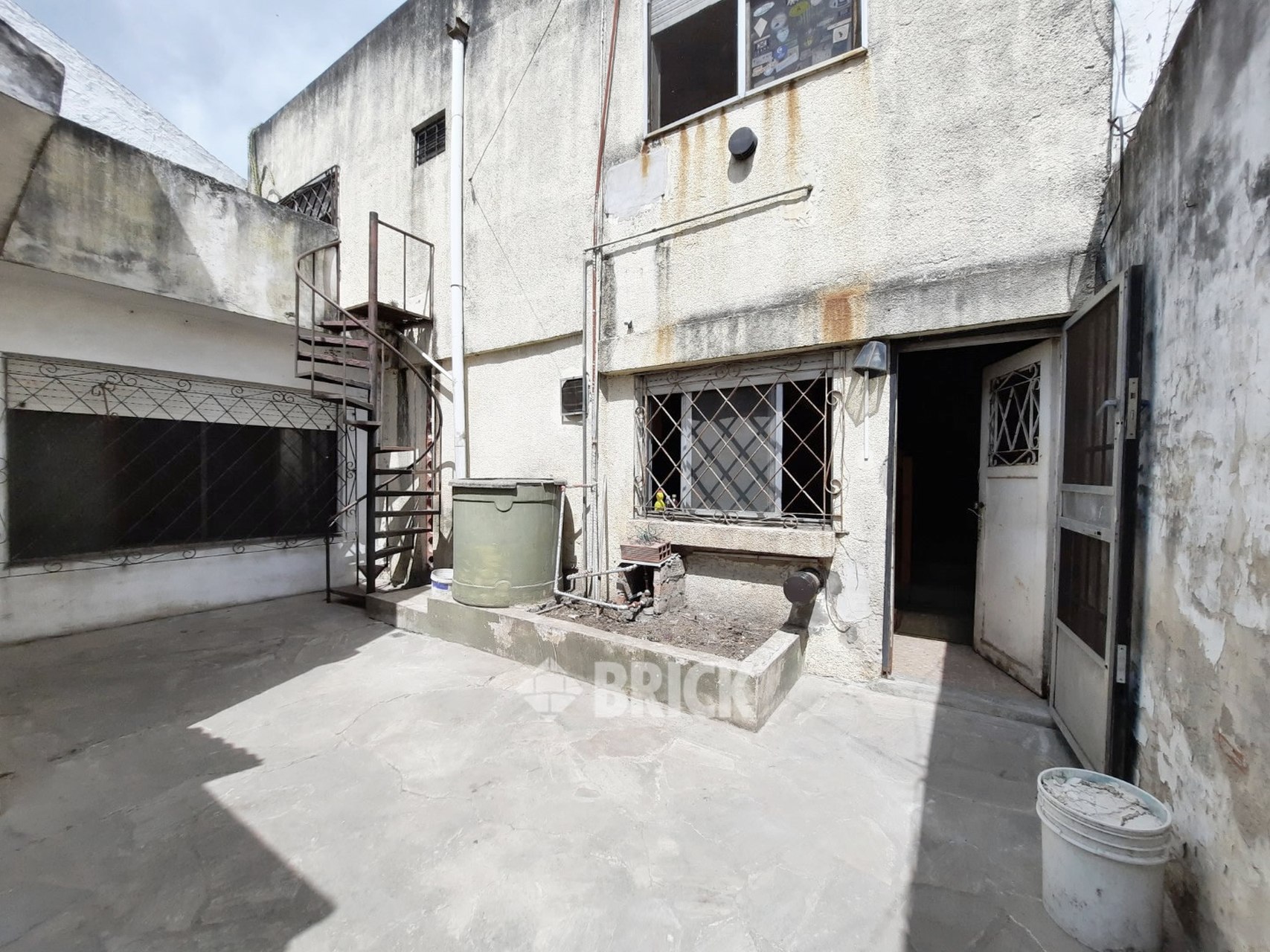 SANTA FE al 300 Piso PB 4