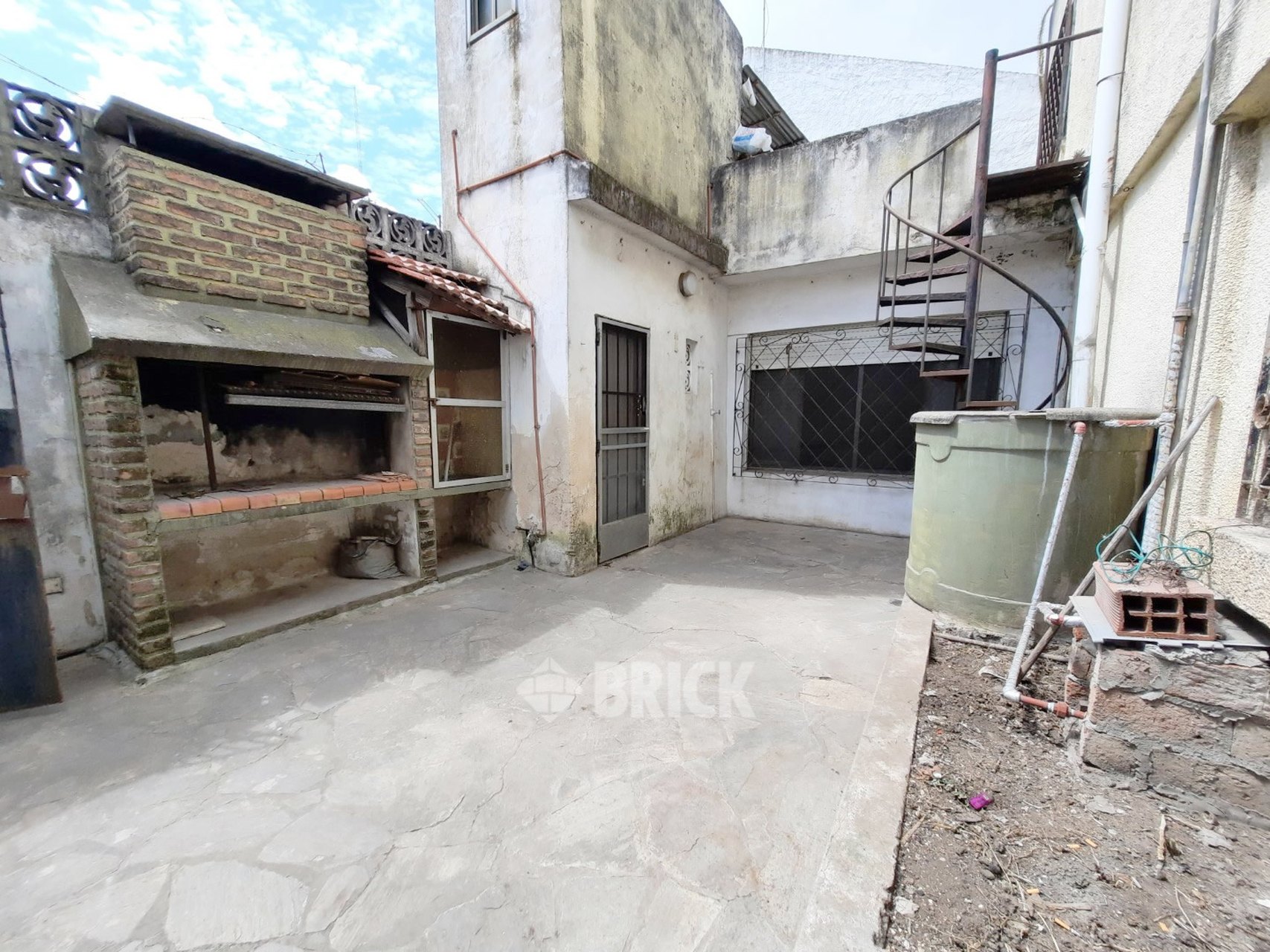 SANTA FE al 300 Piso PB 5