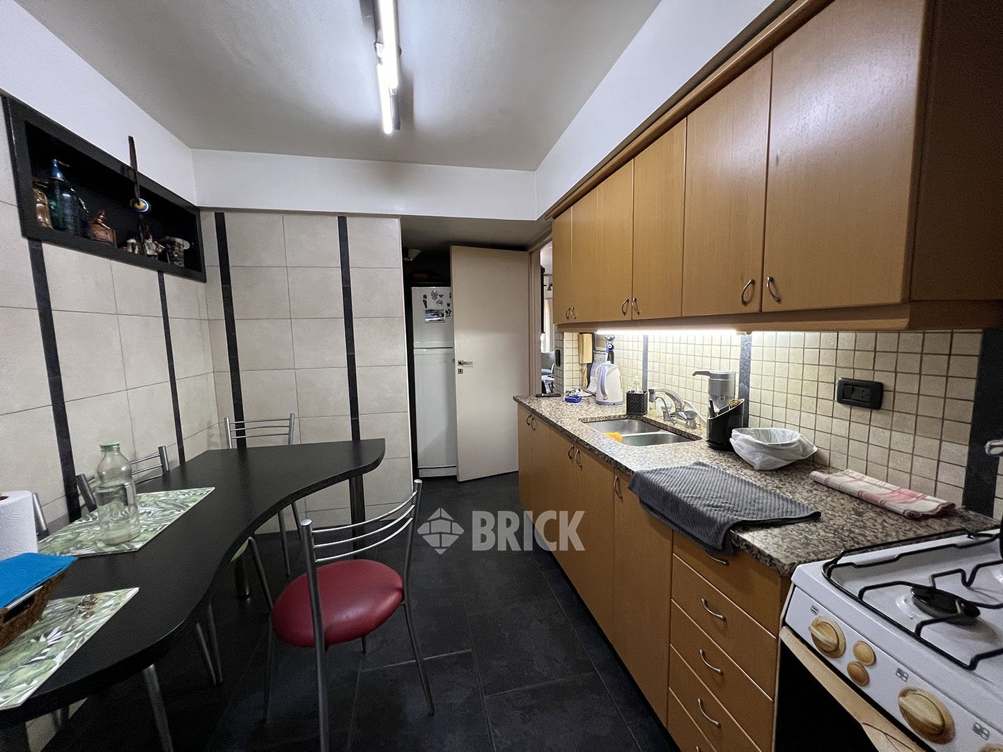 VALLESE, FELIPE al 1700 Piso 1 18