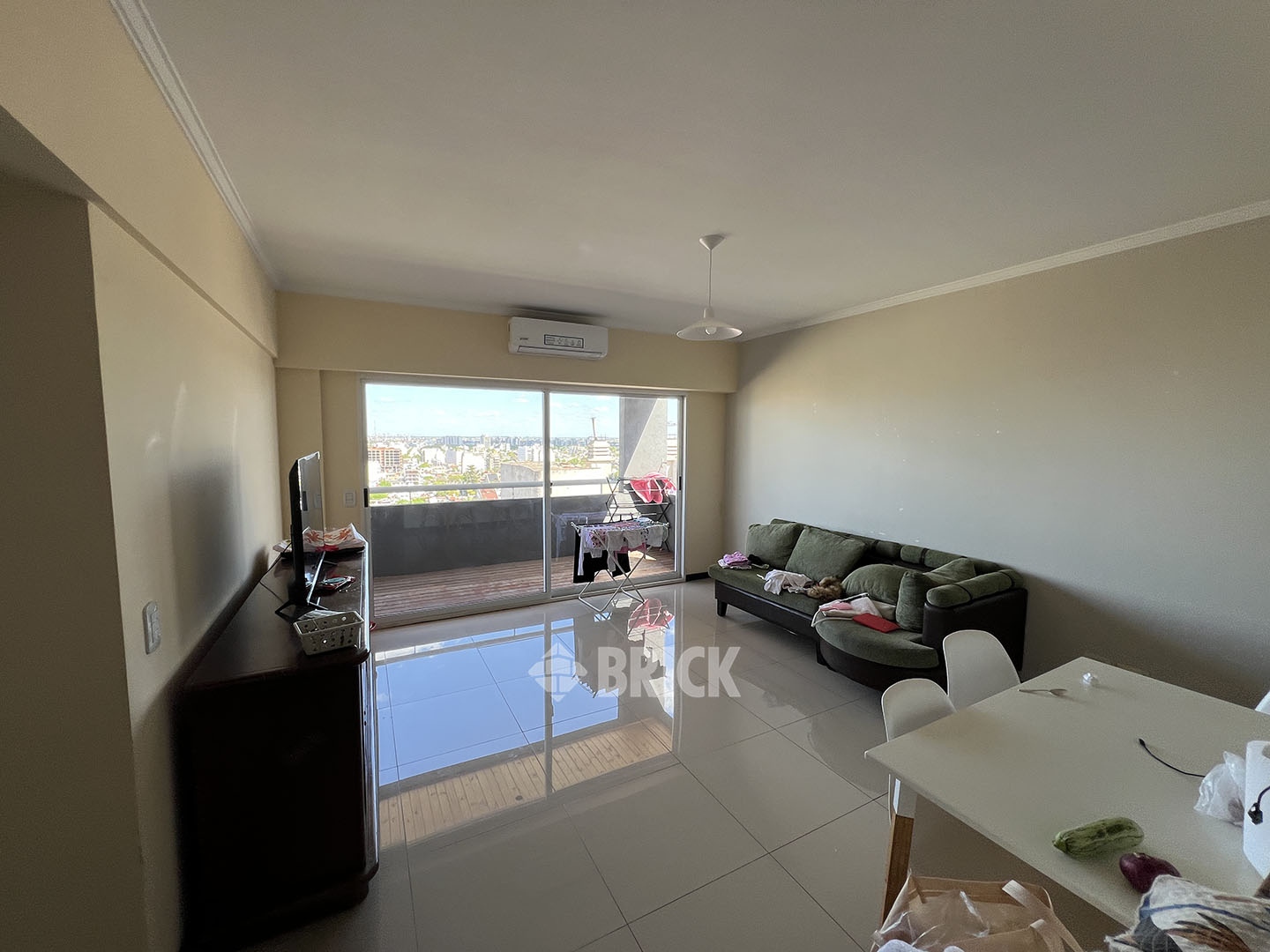 GARAY, JUAN DE, AV. al 3700 Piso 11 1