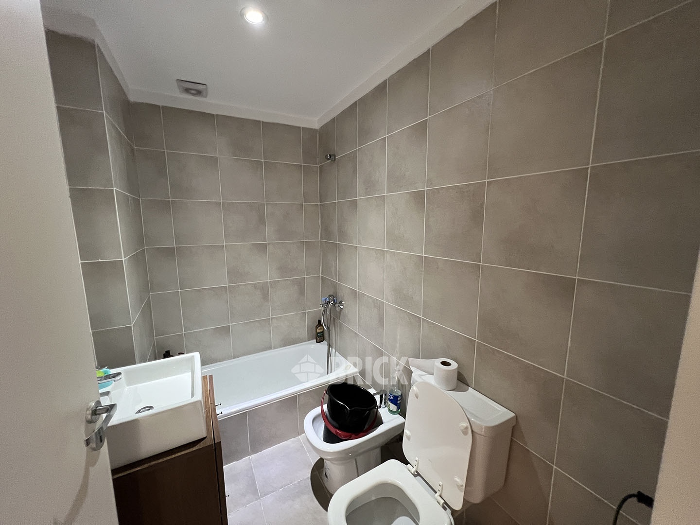 GARAY, JUAN DE, AV. al 3700 Piso 11 10