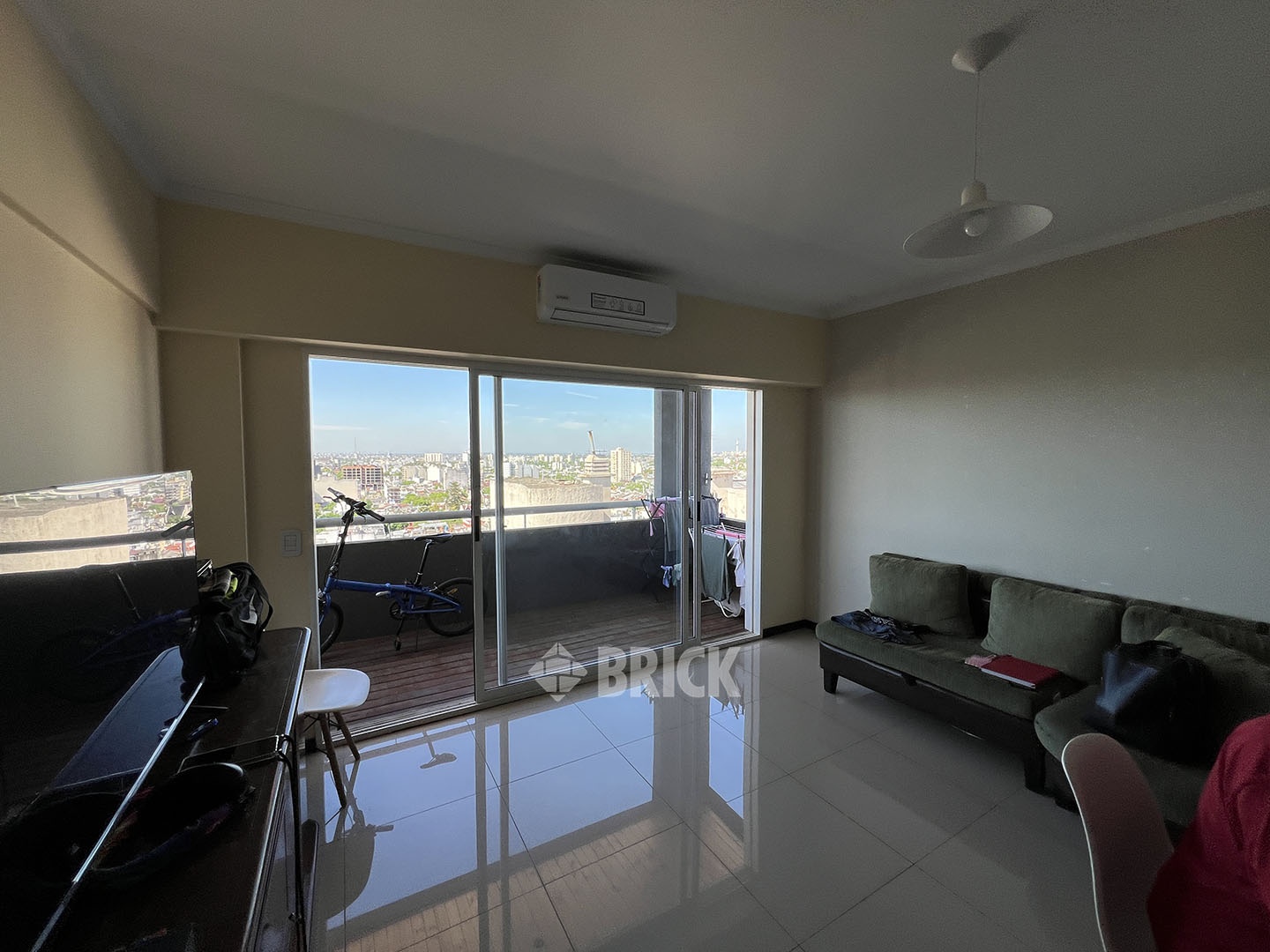 GARAY, JUAN DE, AV. al 3700 Piso 11 4