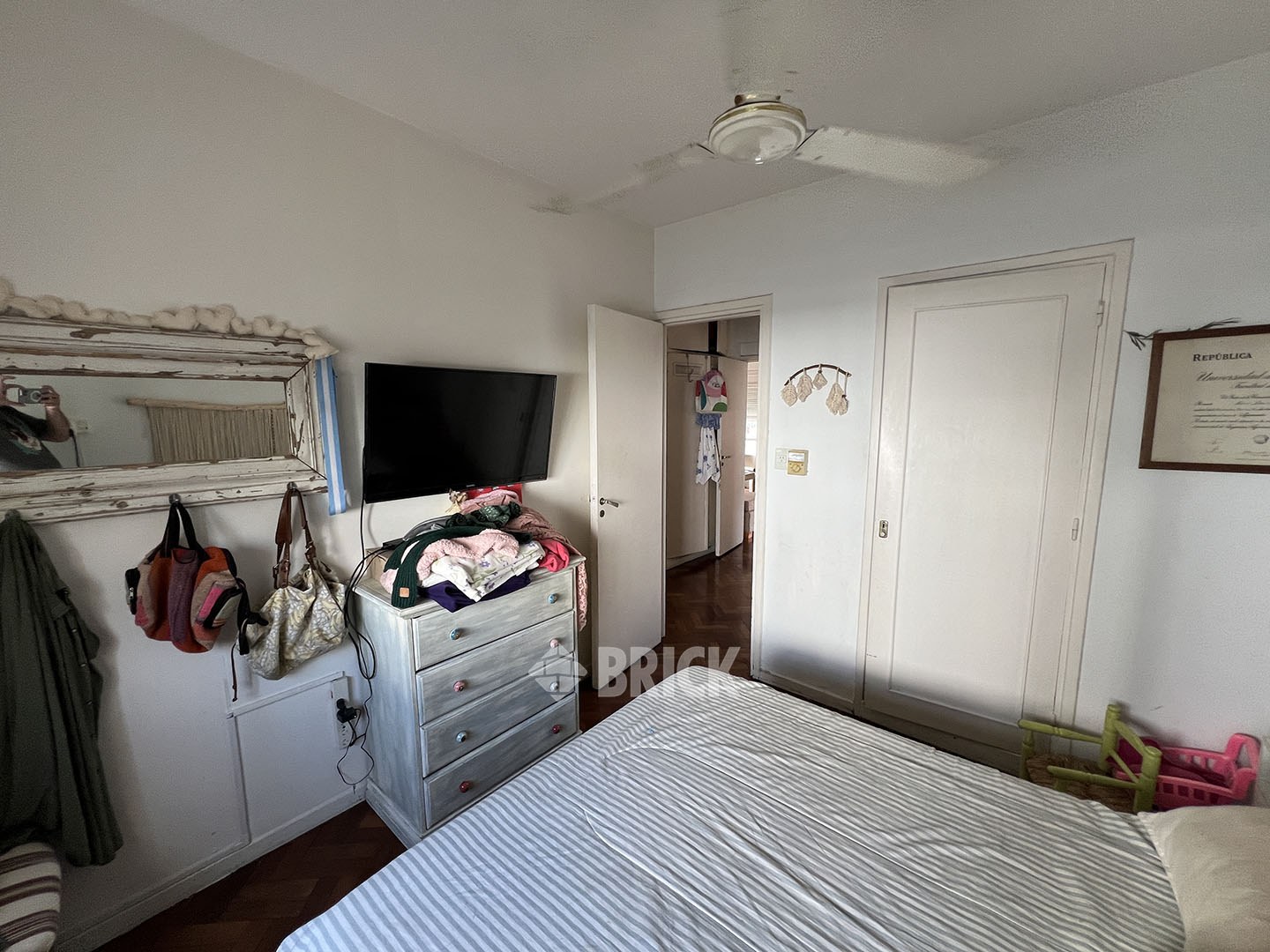 ECUADOR al 1100 Piso 5 13